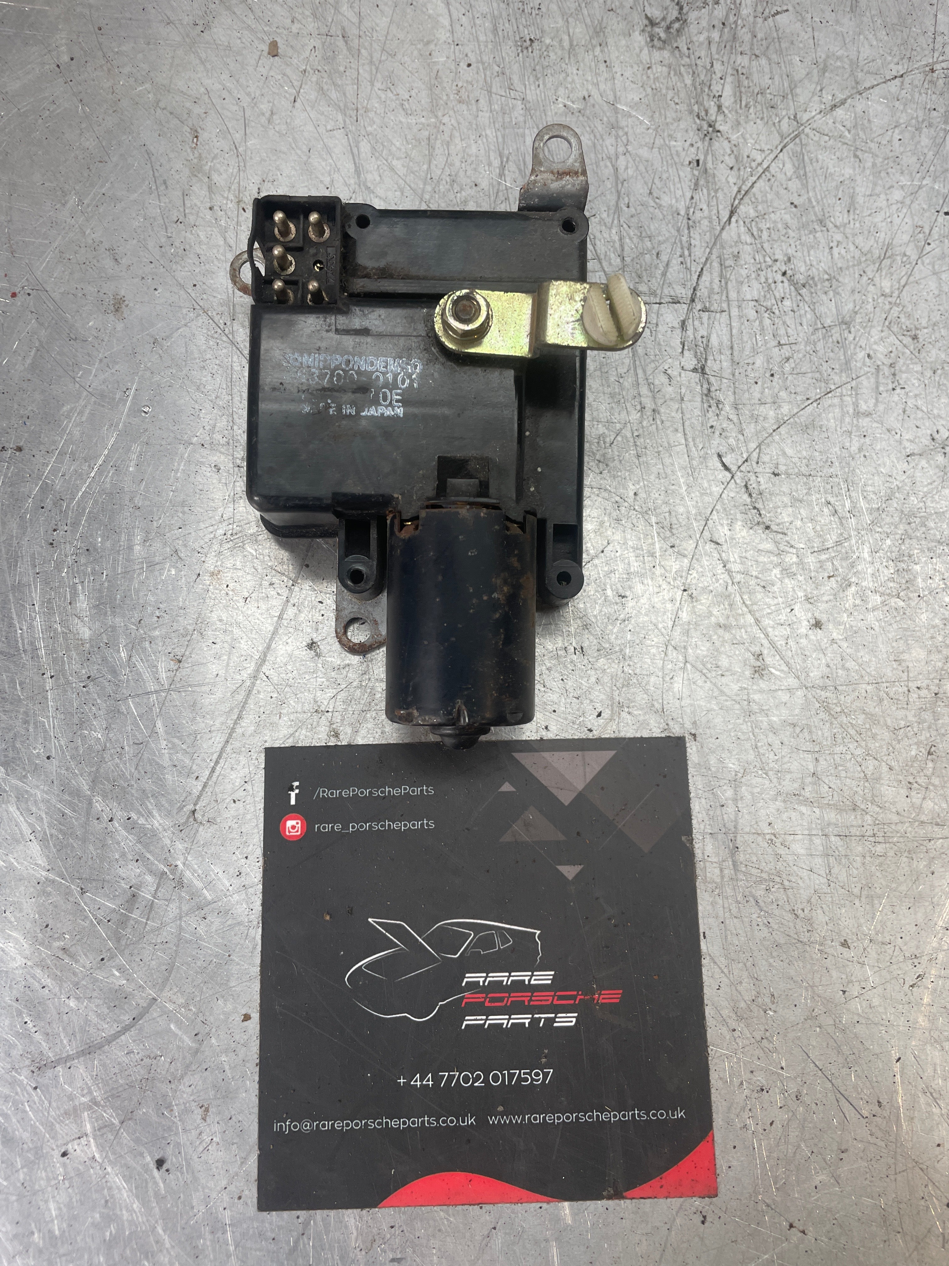 Porsche 944 Heater flap solenoid 063700-0101, 94462411200 98 degrees used - Image 2