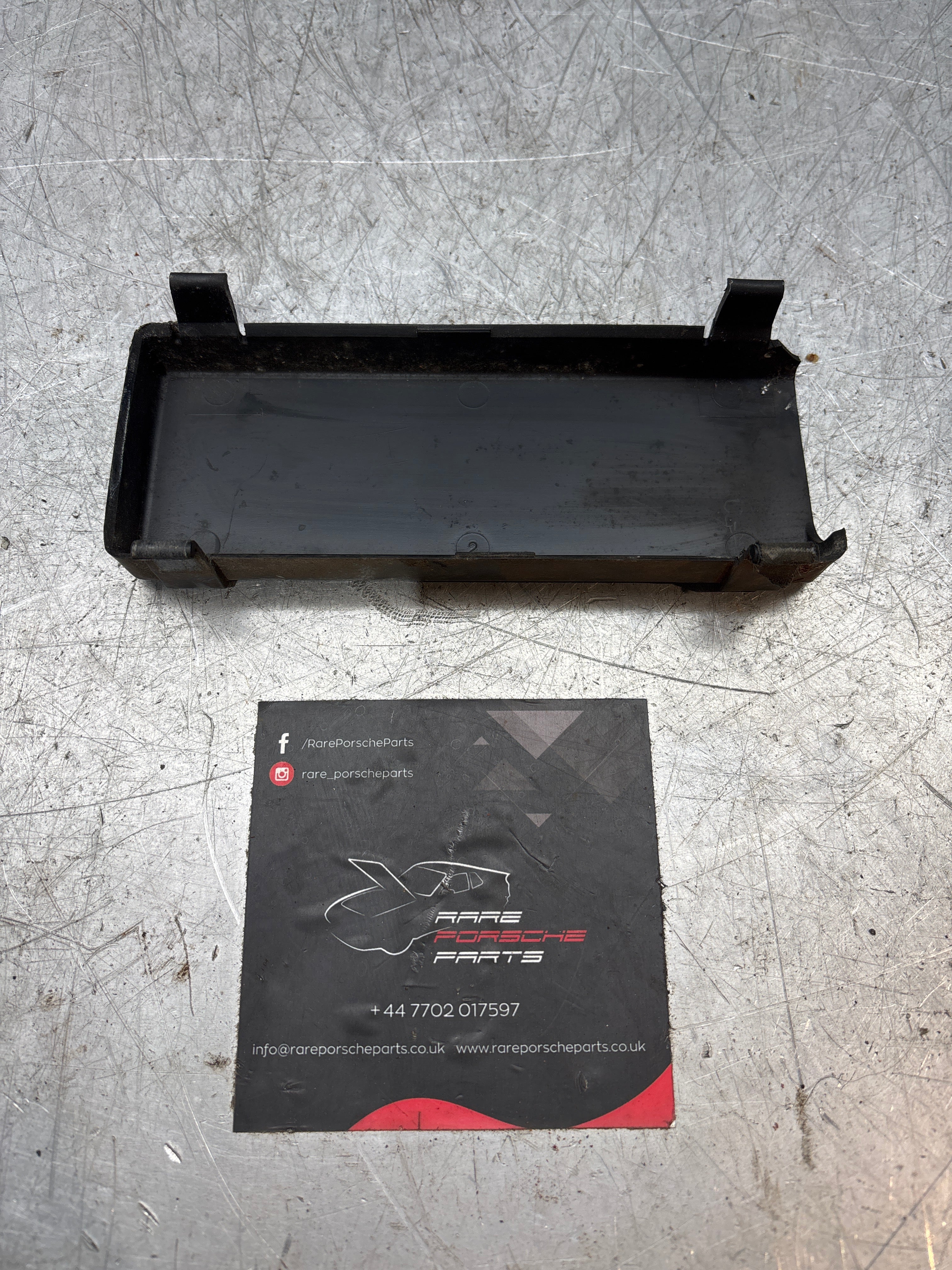 Porsche 924 944 heater matrix cover end cap 171819173 - Image 2