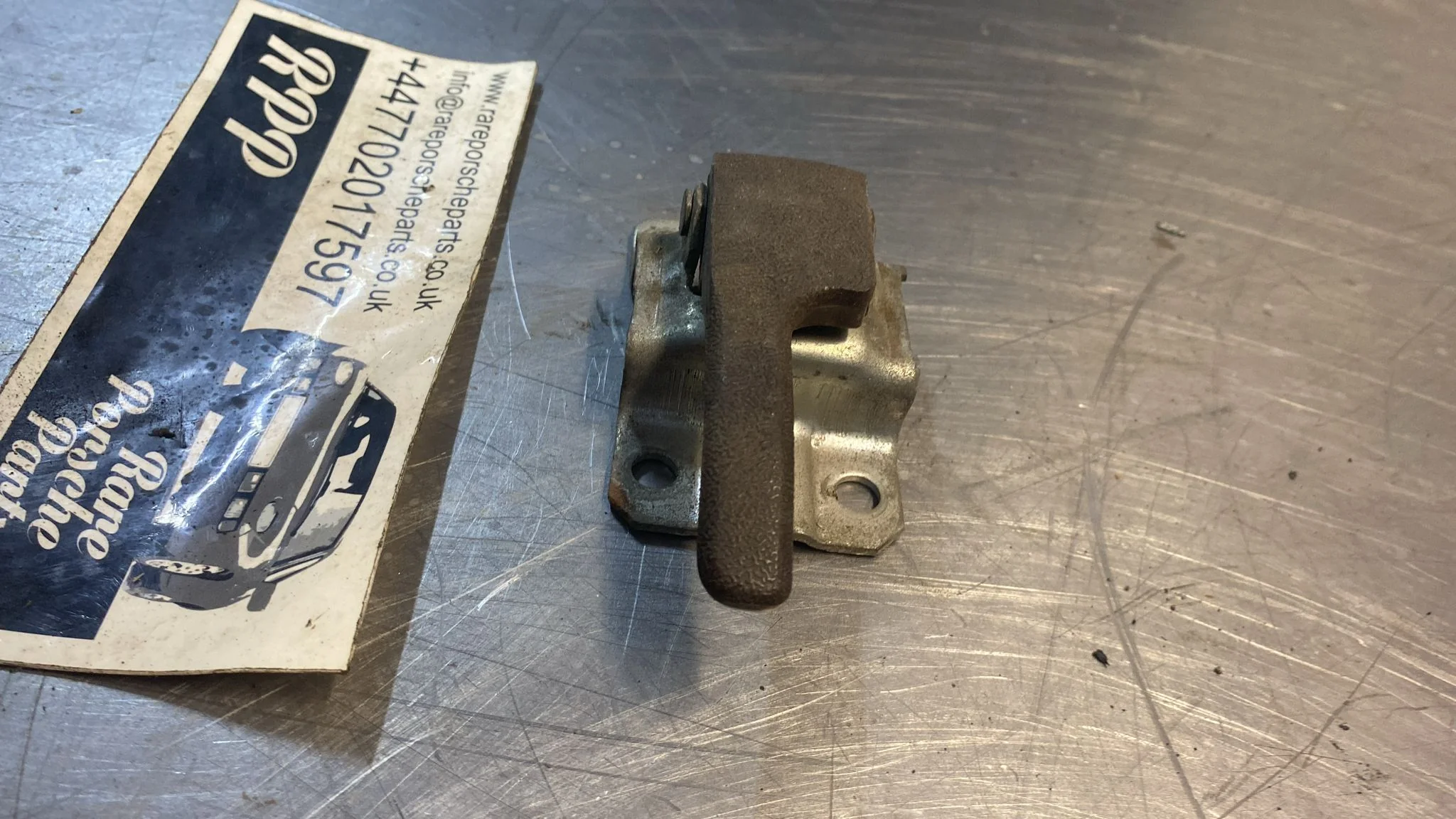 Porsche 924/944 brown Inner Door Handle Left, used 171837225 - Image 4