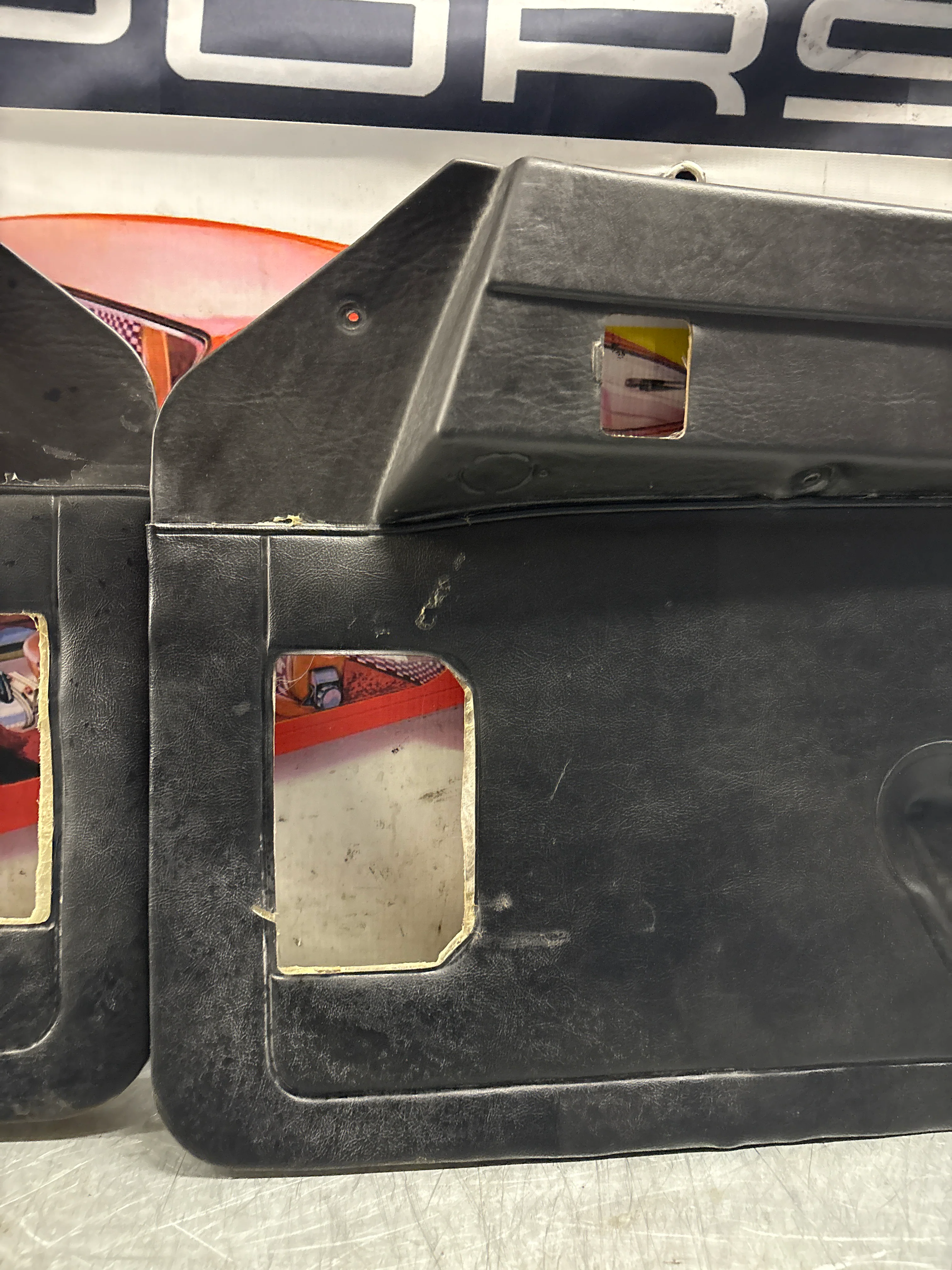 Porsche 924 / 944 Pair of early electric door cards, LHD 477867012 / 477867011 - Image 12