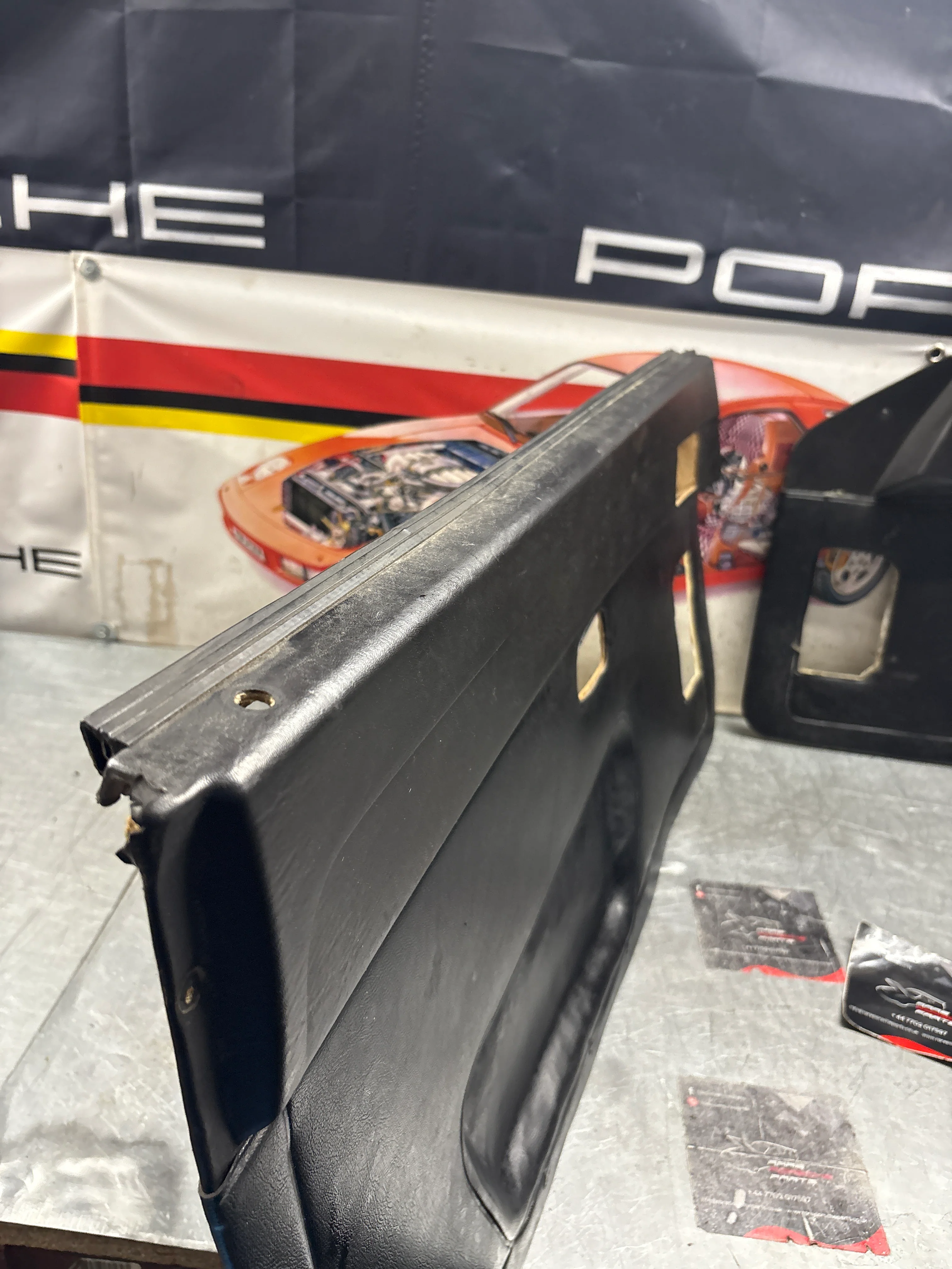 Porsche 924 / 944 Pair of early electric door cards, LHD 477867012 / 477867011 - Image 8
