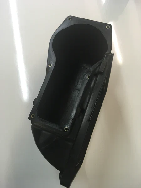 Porsche 924 air filter metering head housing. 477129611D used - Image 4