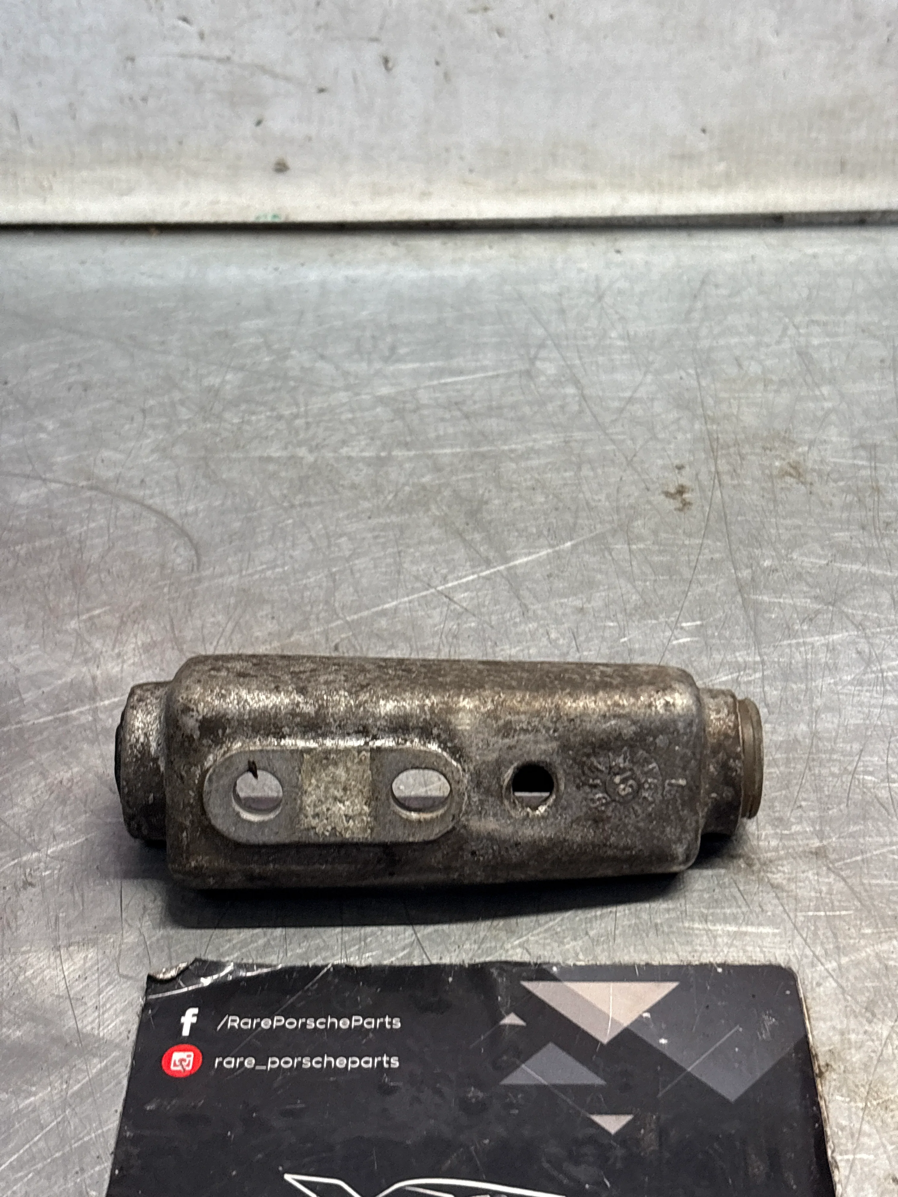Porsche 924 alternator retaining bar clip, used 93160311300 - Image 3