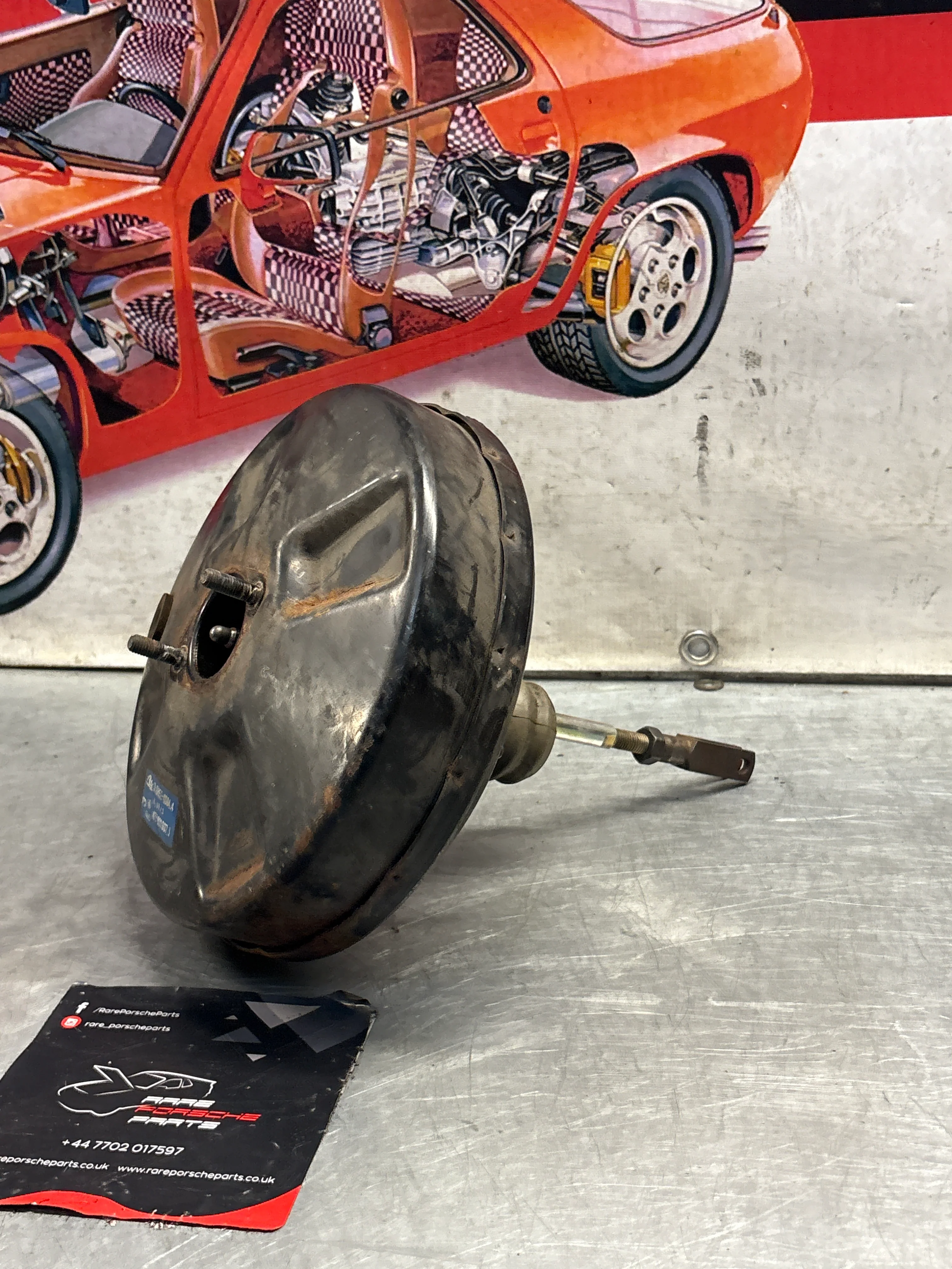 Porsche 924 brake booster, used 477611907J - Image 4
