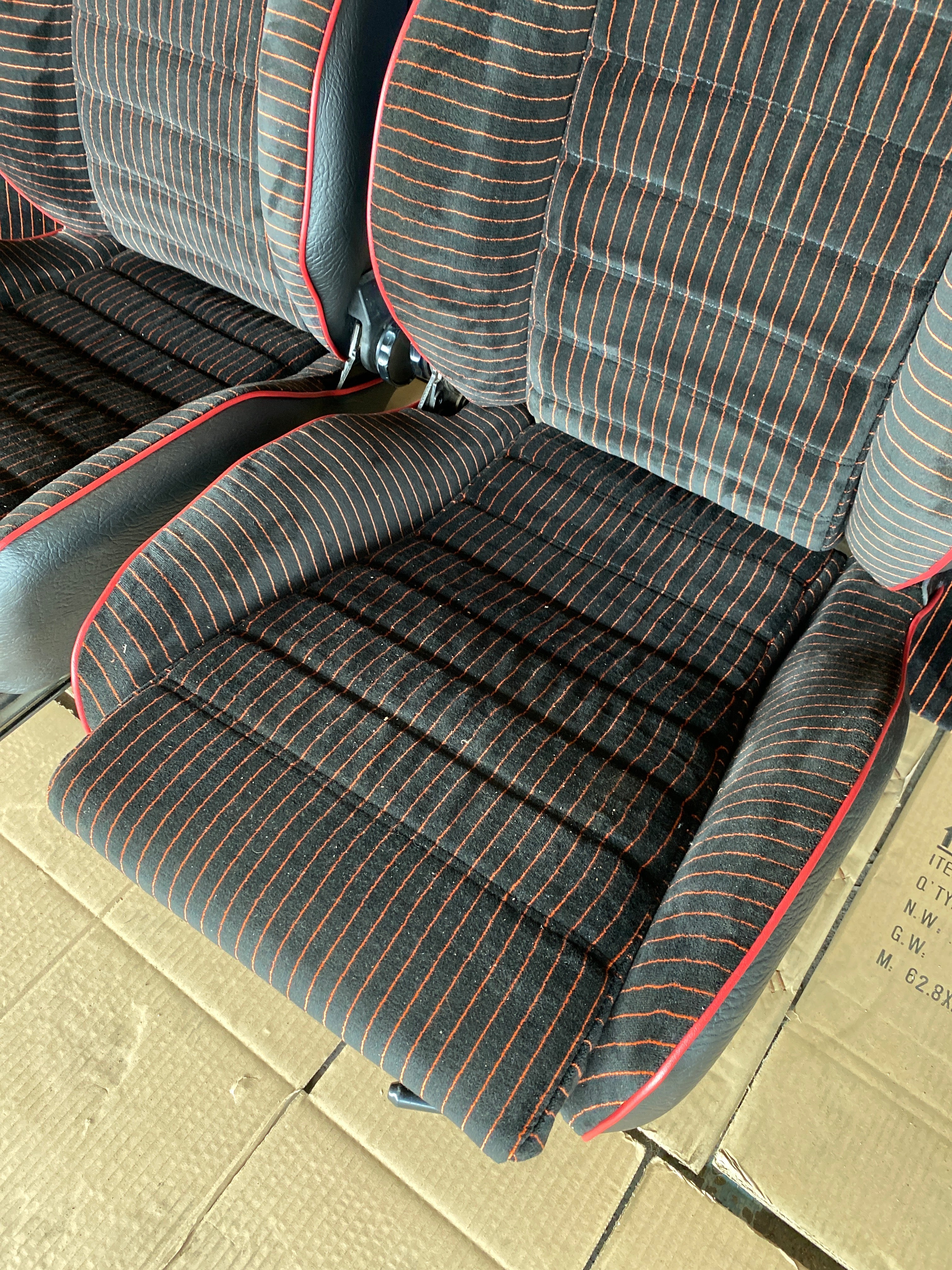 Porsche 924 Carrera GT Seat set with door cards, refurbished - Image 20