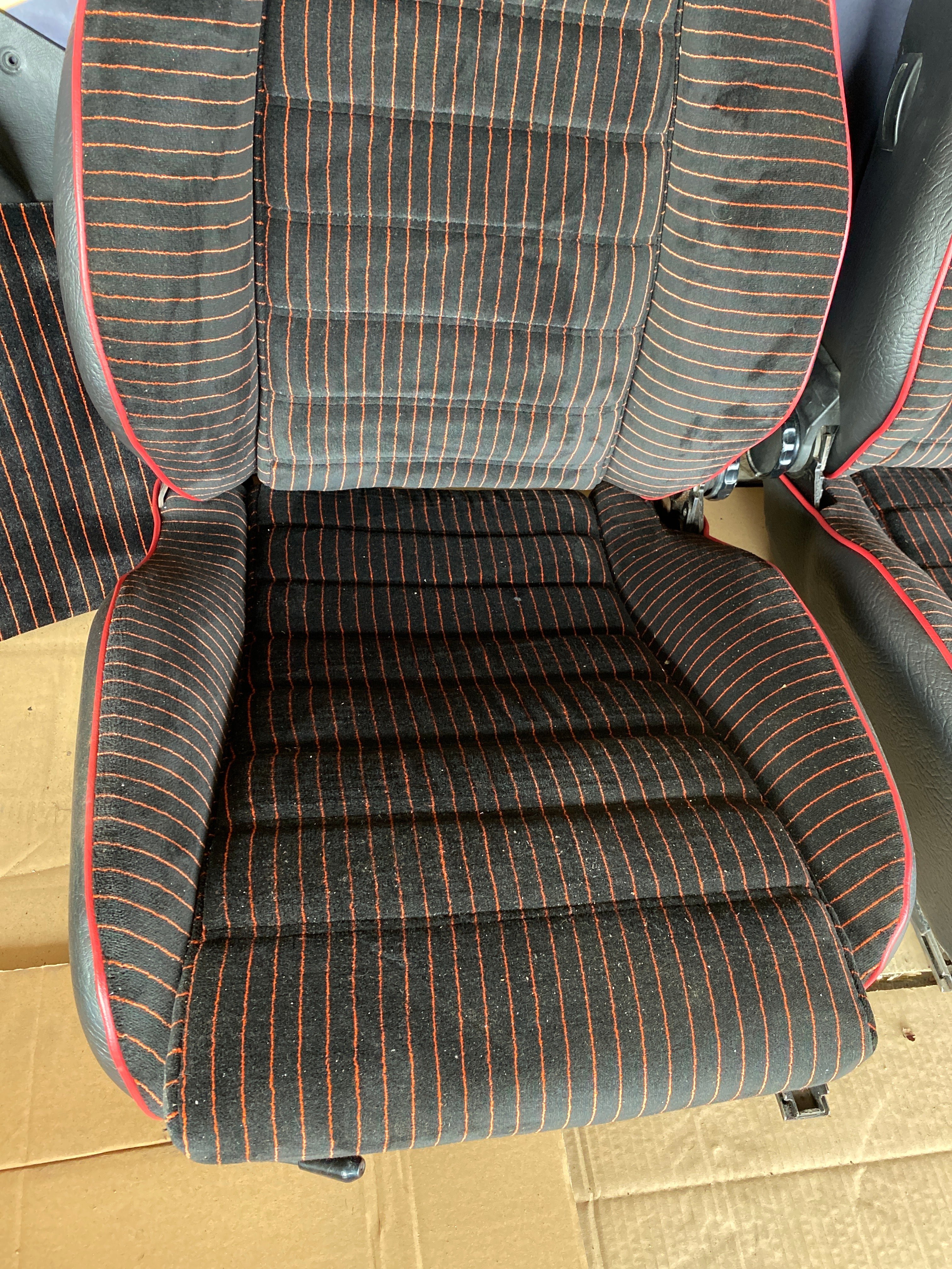 Porsche 924 Carrera GT Seat set with door cards, refurbished - Image 21