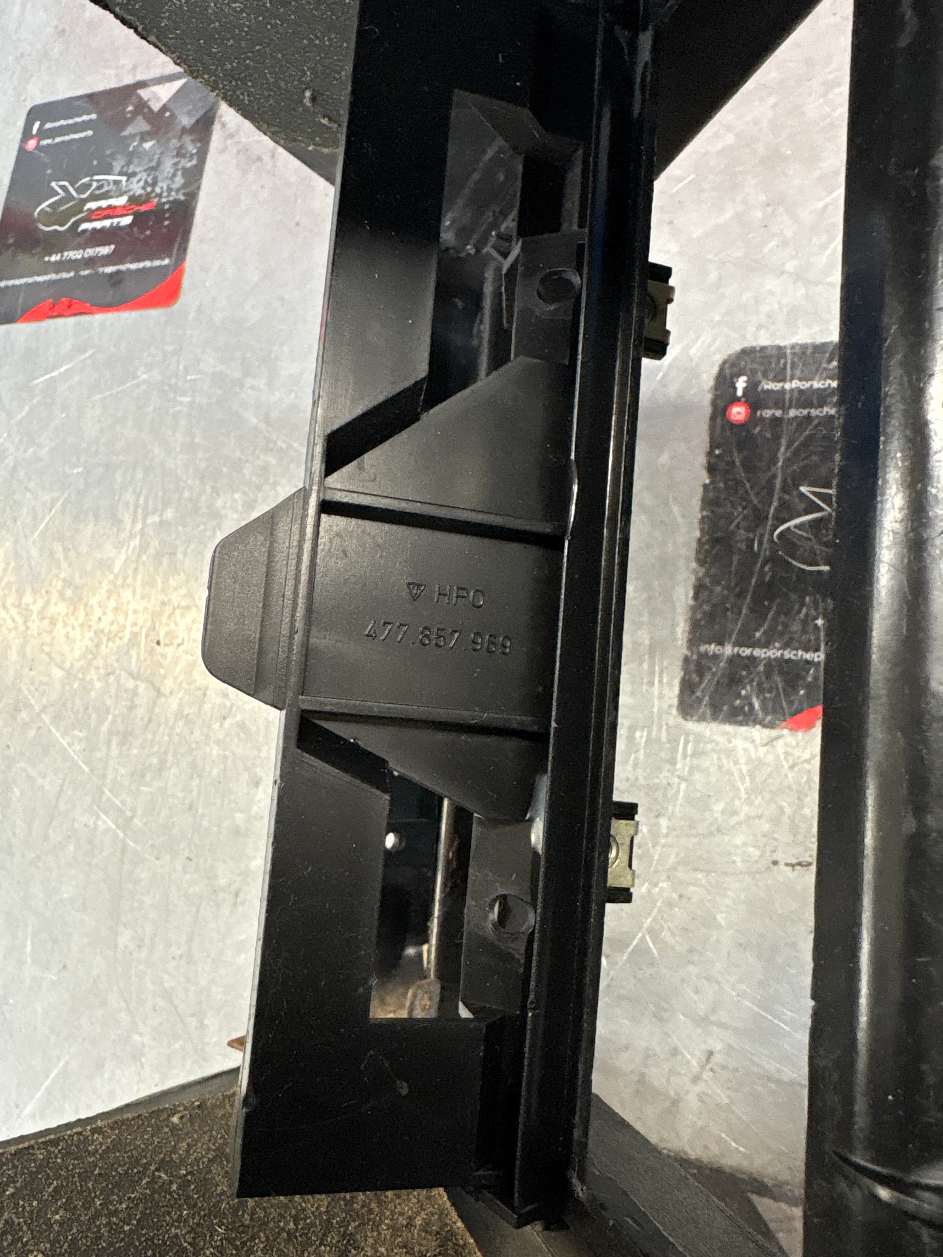 Porsche 924 centre console black, no switch holes 477857951 / 477857969 used - Image 12