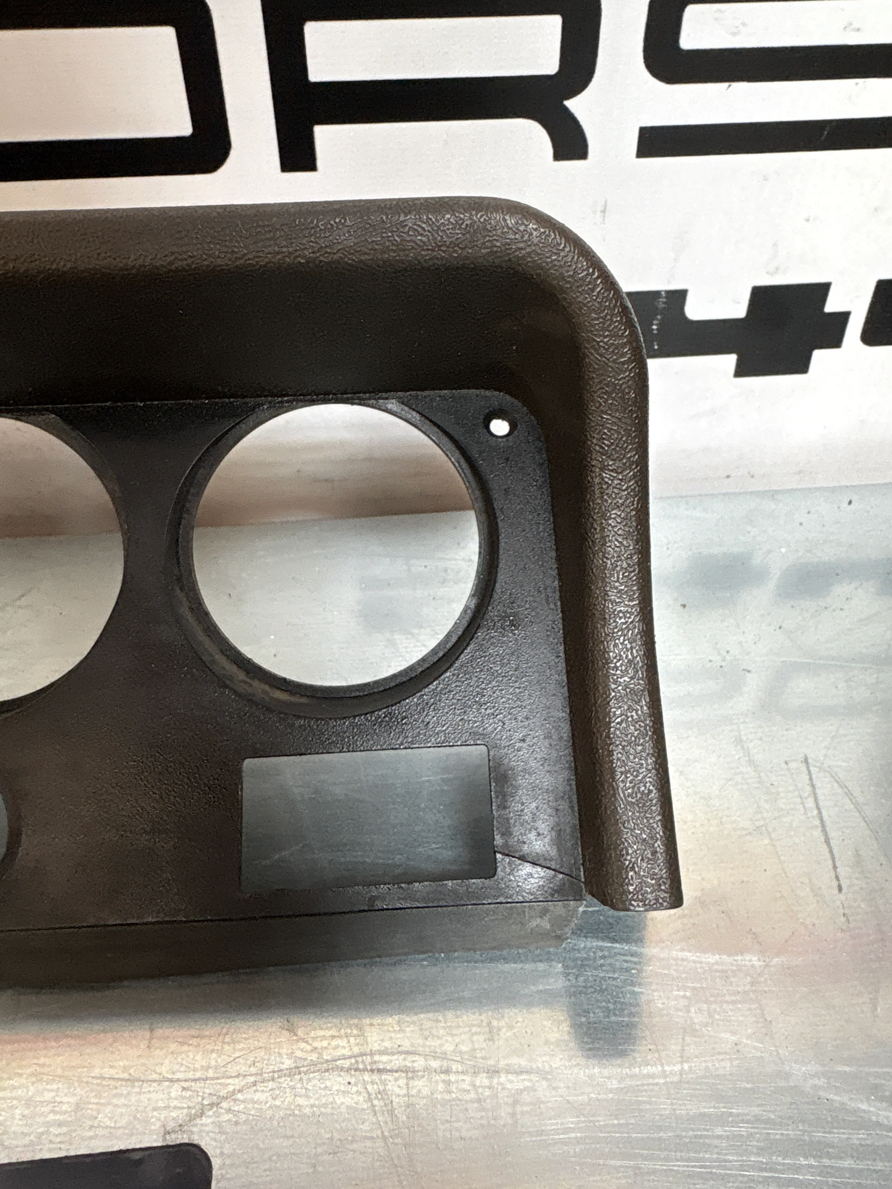 Porsche 924 centre console clock/gauge mounting panel in Grey/Black 477857977, used - Image 2