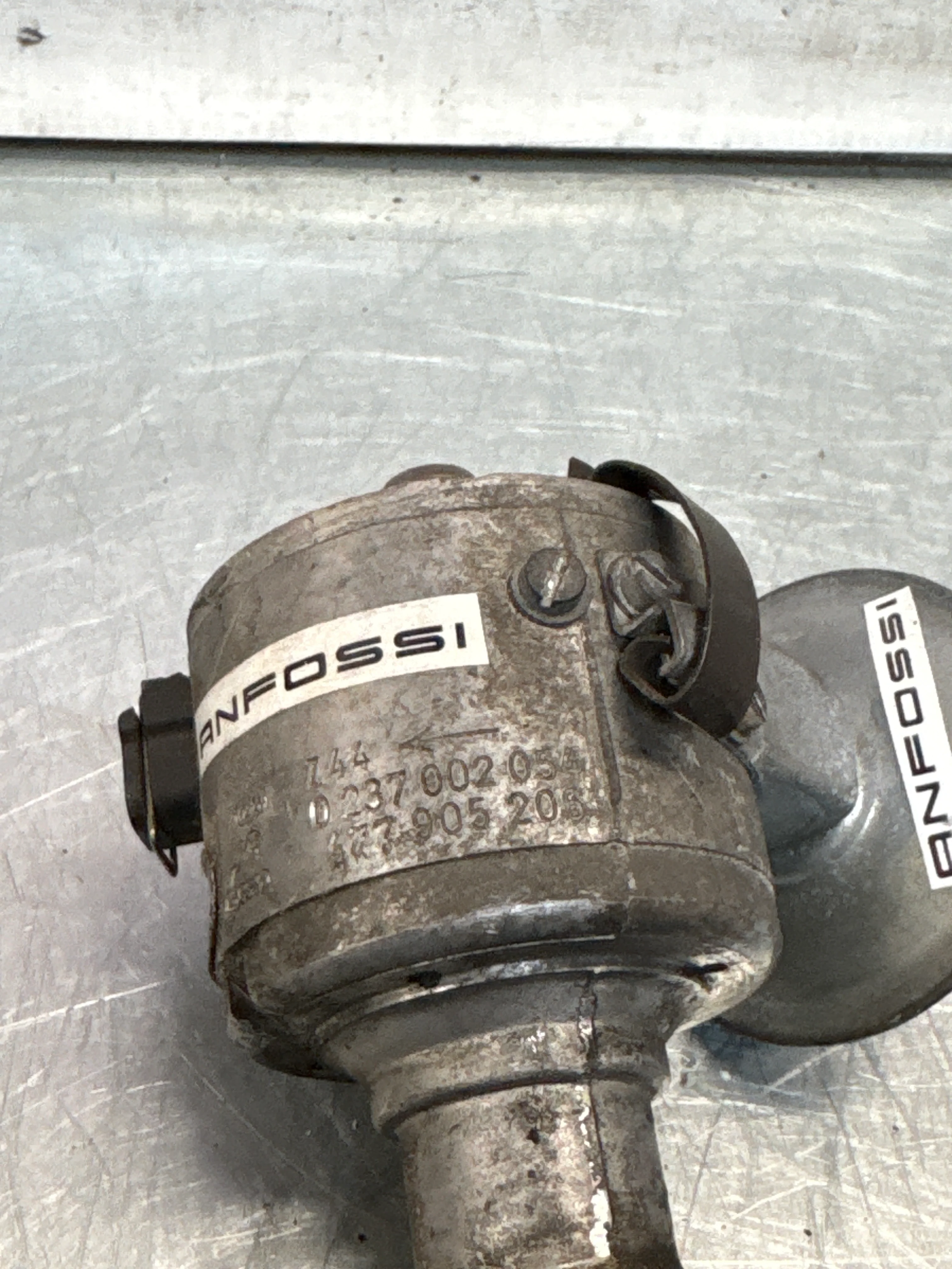 Porsche 924 N/A Distributor 0237002054 / 477905206 used - Image 4