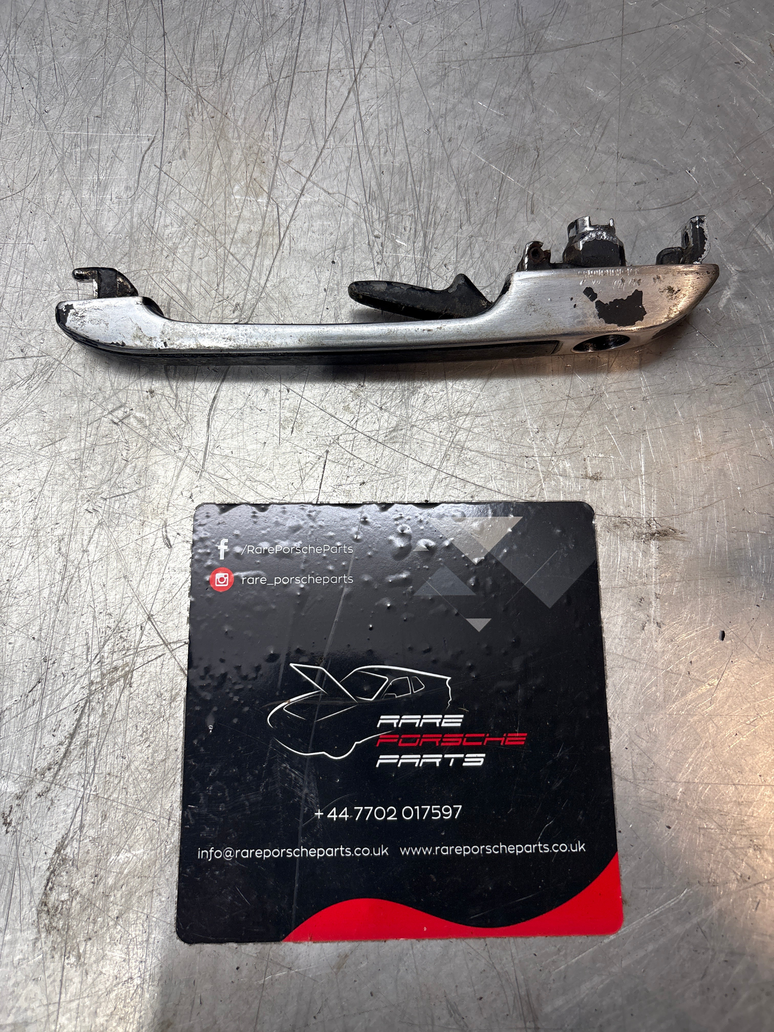 Porsche 924 early 76-79 Left or Right door handle without lock cylinder, chrome 477837037H, used - Image 4