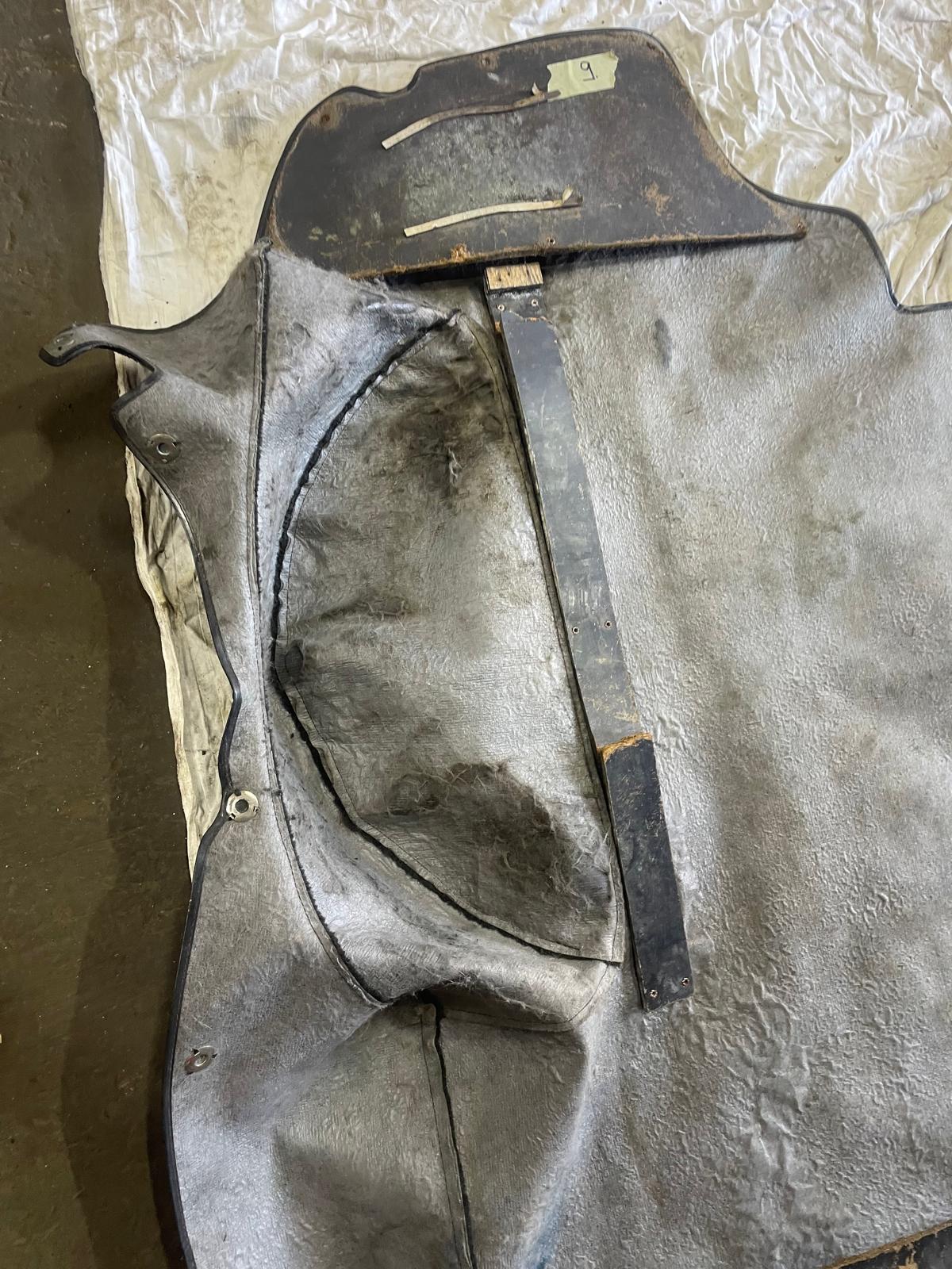 Porsche 924 944 80-85.5 black boot carpet 94555506303 / 94455506301 - Image 16
