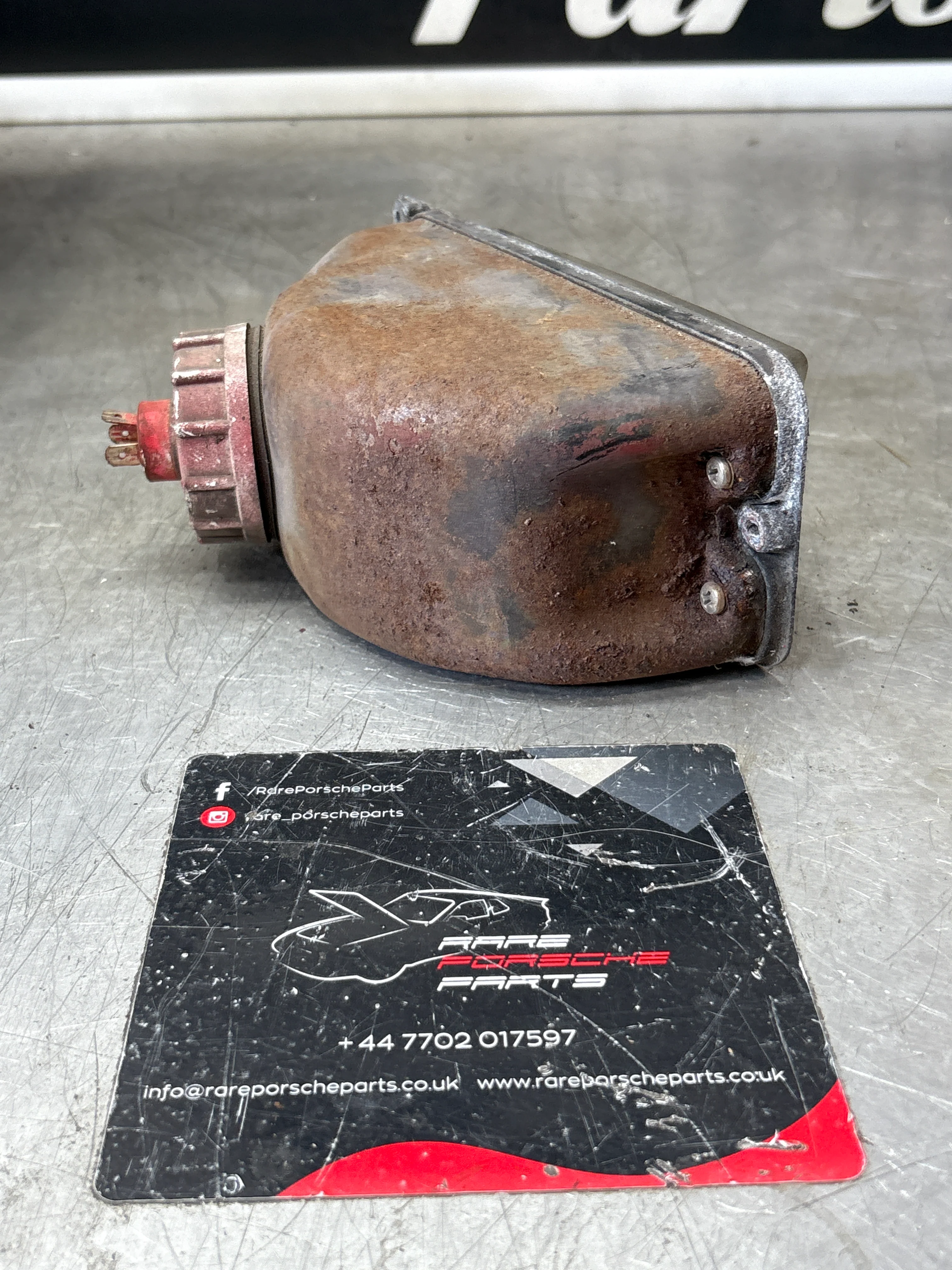 Porsche 924 Front left driving light, Used 477941751D - Image 4