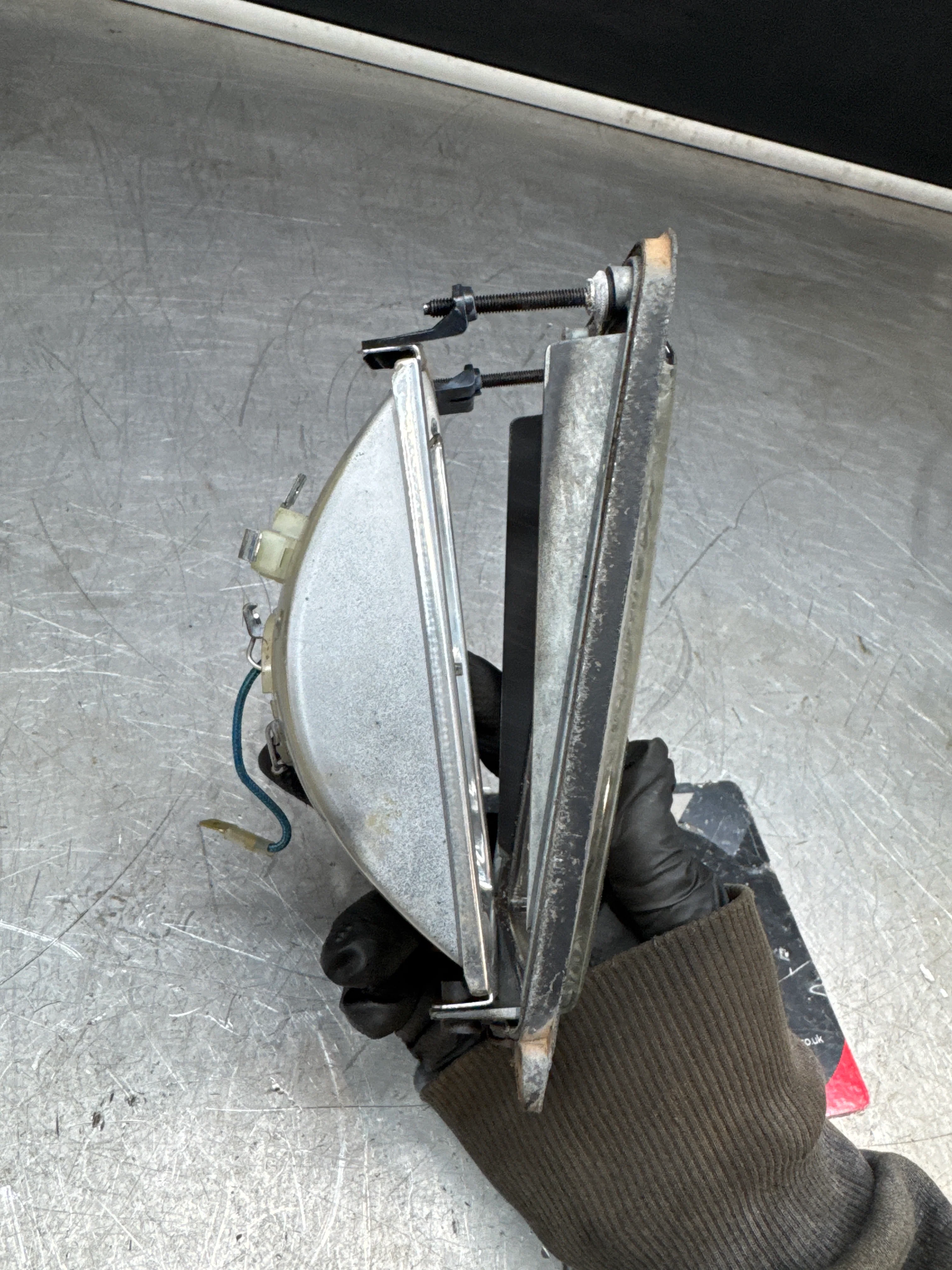 Porsche 924 Front left driving light, Used. No case. 477941751D - Image 8
