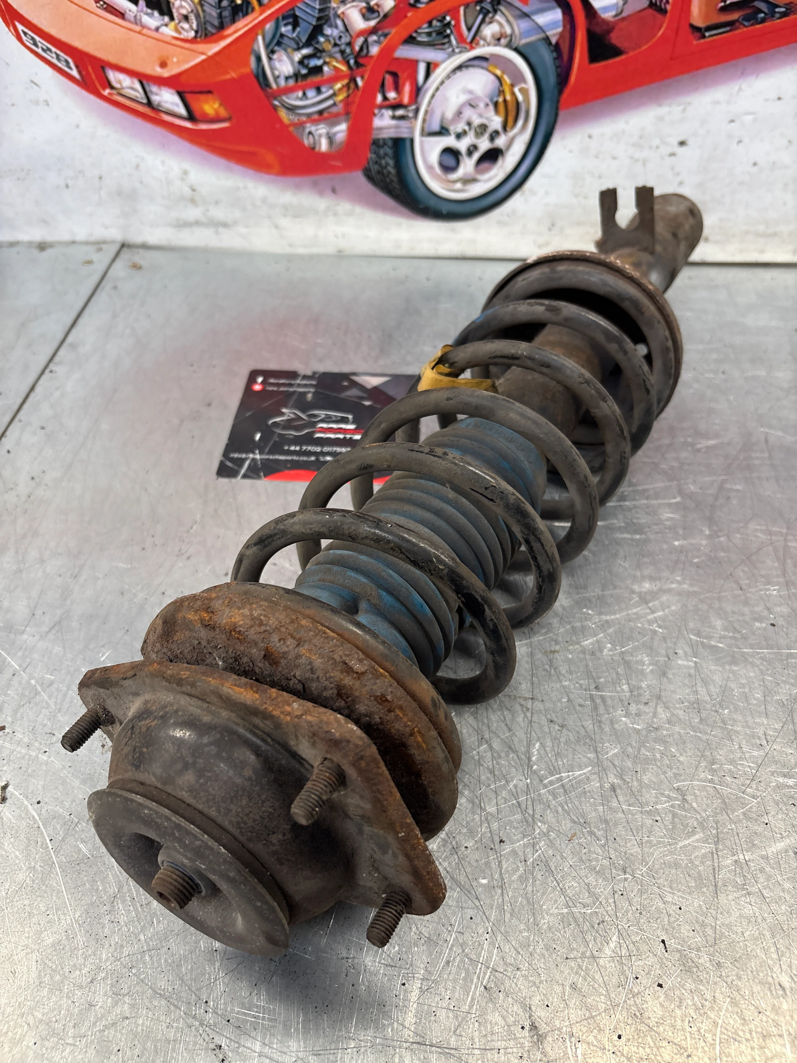 Porsche 924 Front shock absorber, used 477412032F - Image 9