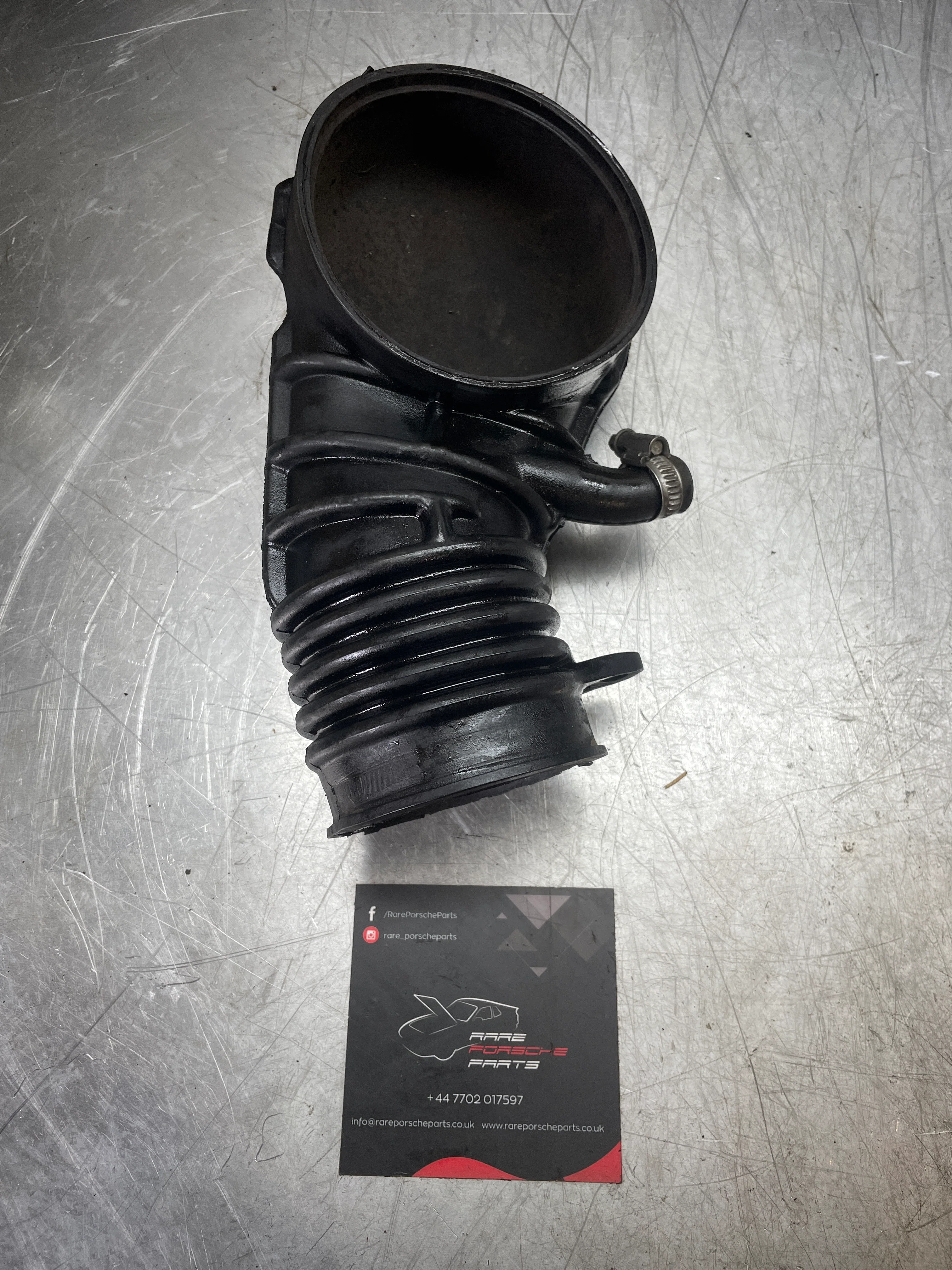Porsche 924 fuel metering head to air intake 047133367E 047 133 367E used - Image 2