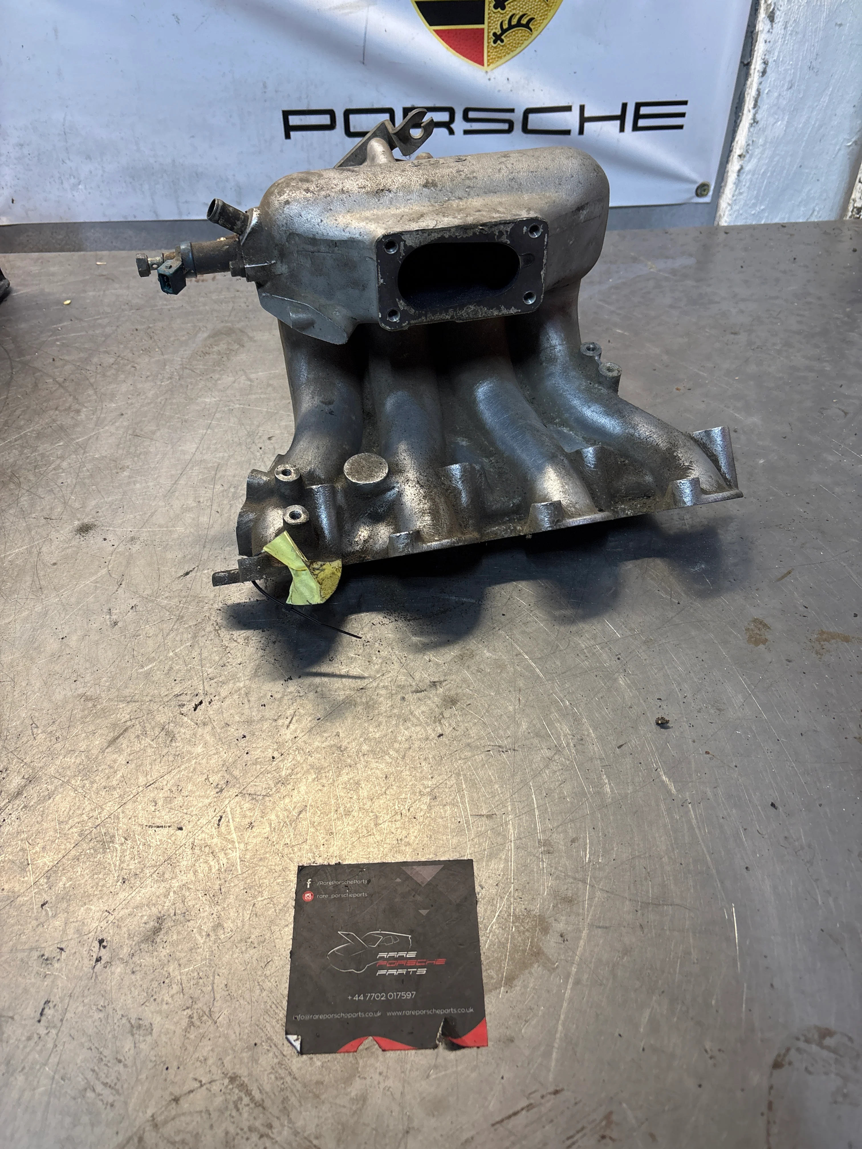 Porsche 924 Intake Manifold 047133223 - Image 4