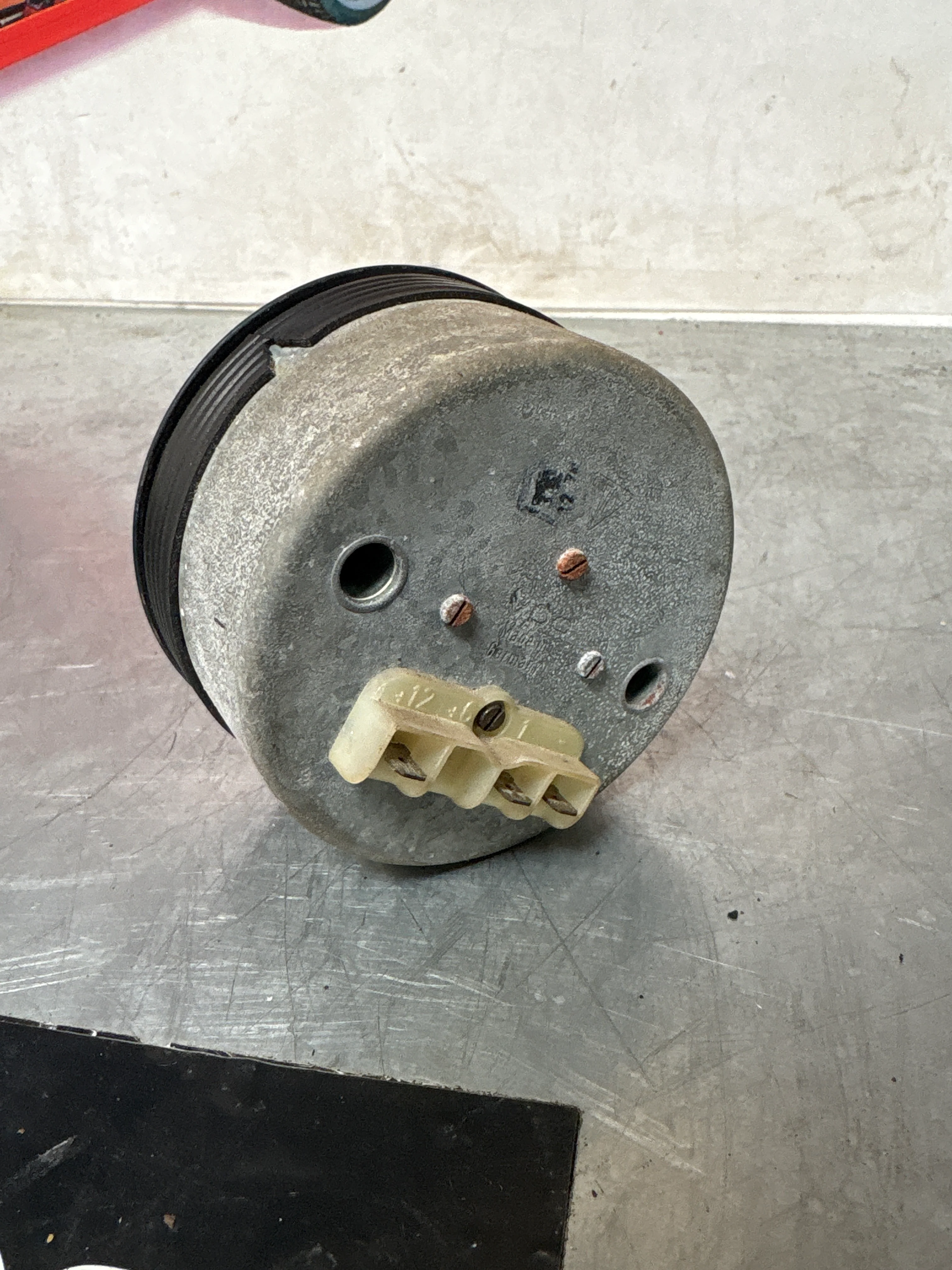 Porsche 924 Rev counter tachometer - Image 4