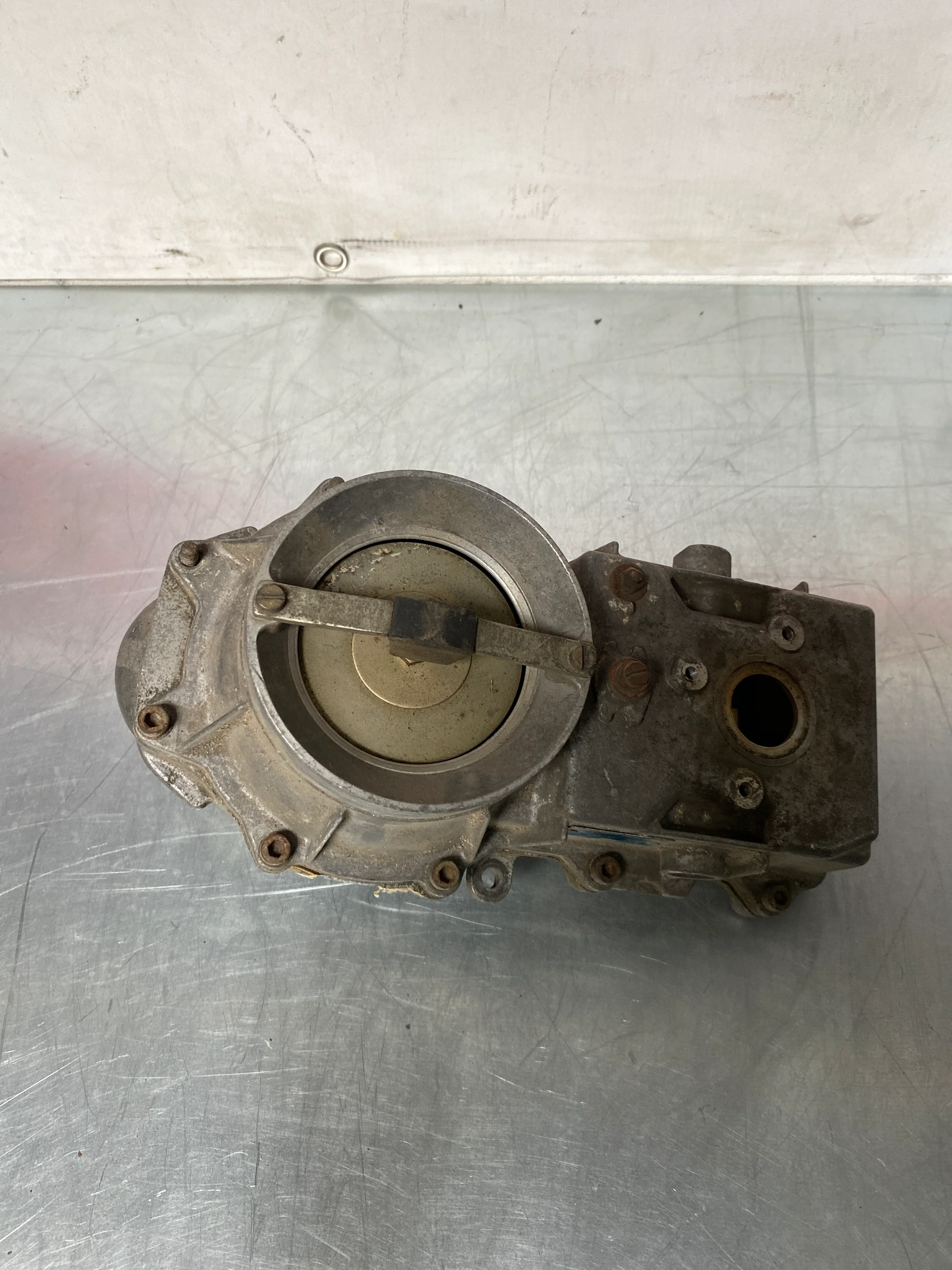 Porsche 924 Turbo 0438120141 / 9311101354R air flow sensor - Image 6