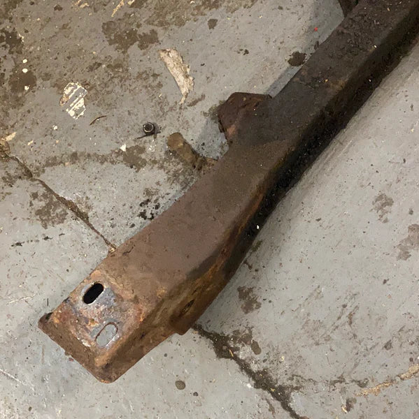 Porsche 924 Turbo front cross member (rhd) used. 478 407 321 (ref 2) - Image 4