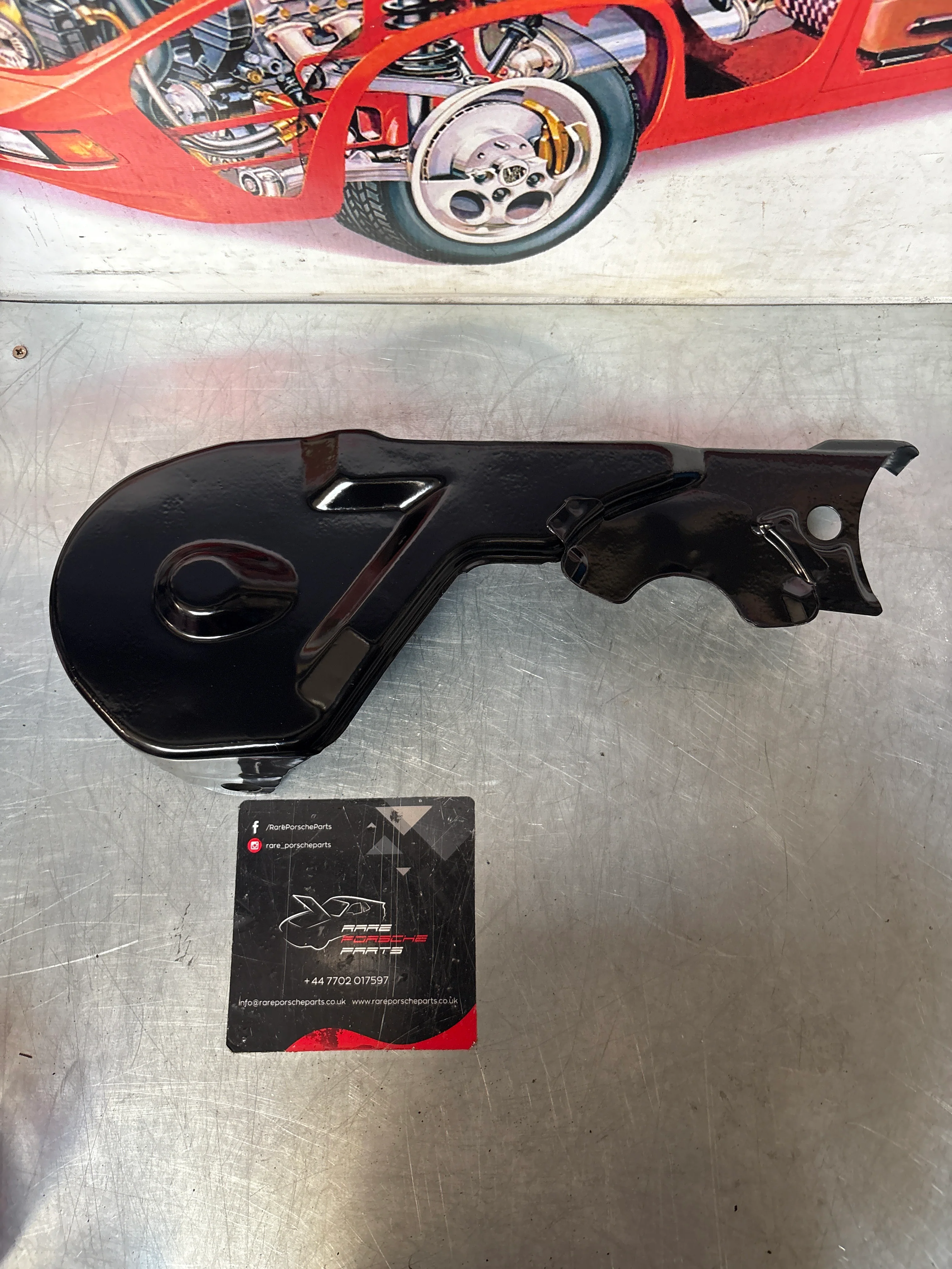 Porsche 924 Turbo/GT timingbelt Cover 9311050510, refurbished - Image 2