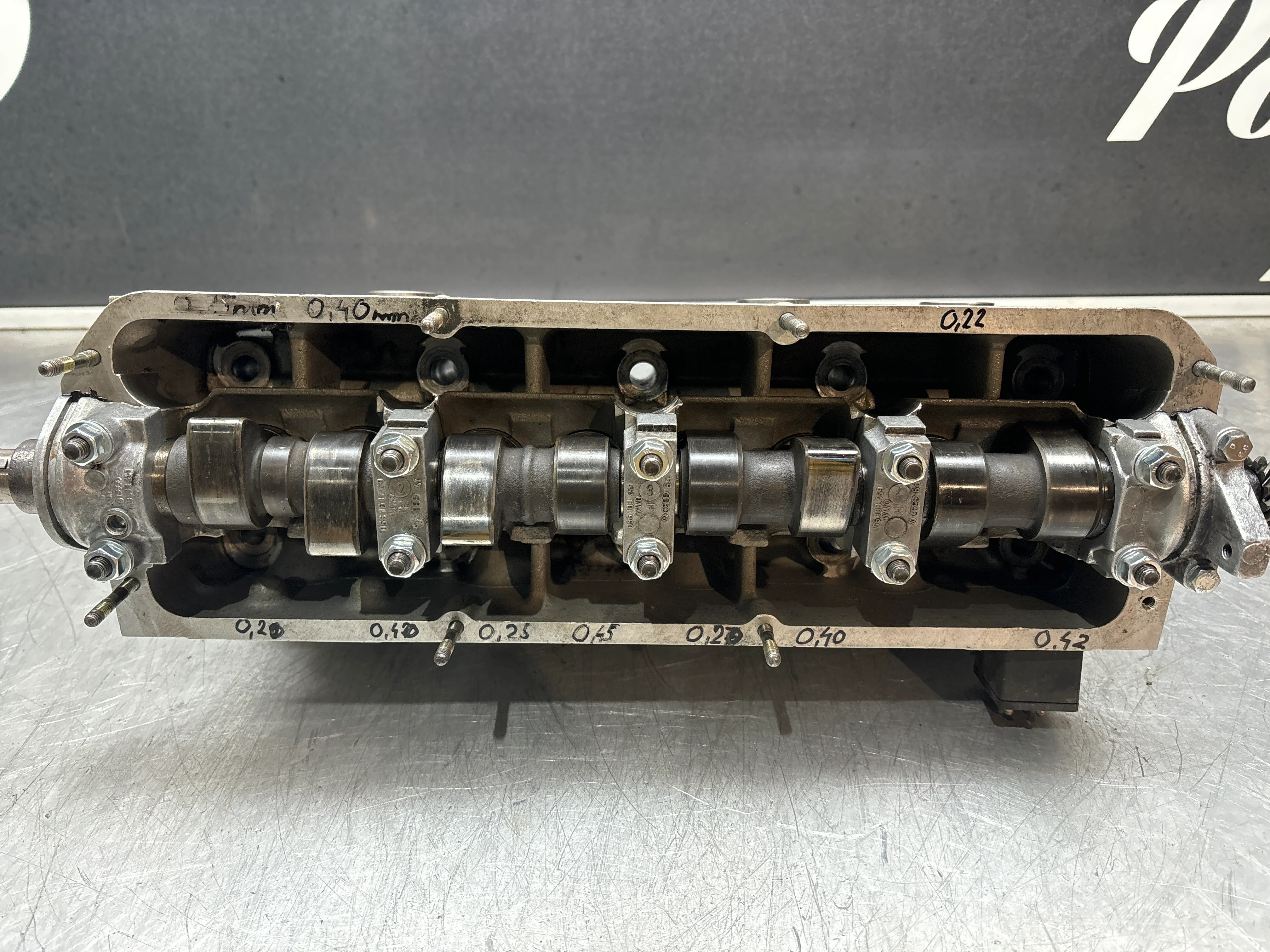Porsche 924 Turbo reconditioned cylinder head with camshaft 9311043013R - Image 5