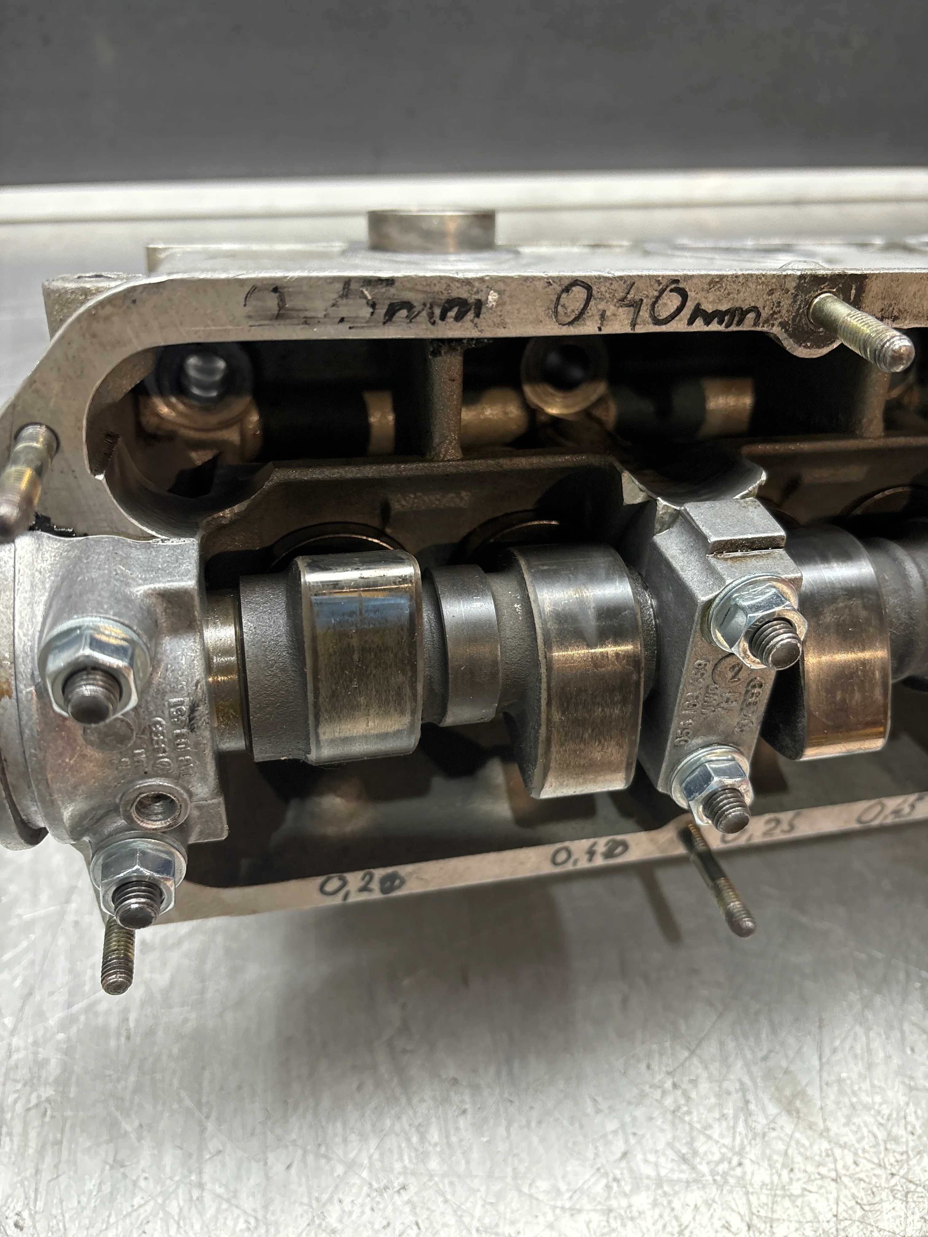 Porsche 924 Turbo reconditioned cylinder head with camshaft 9311043013R - Image 6
