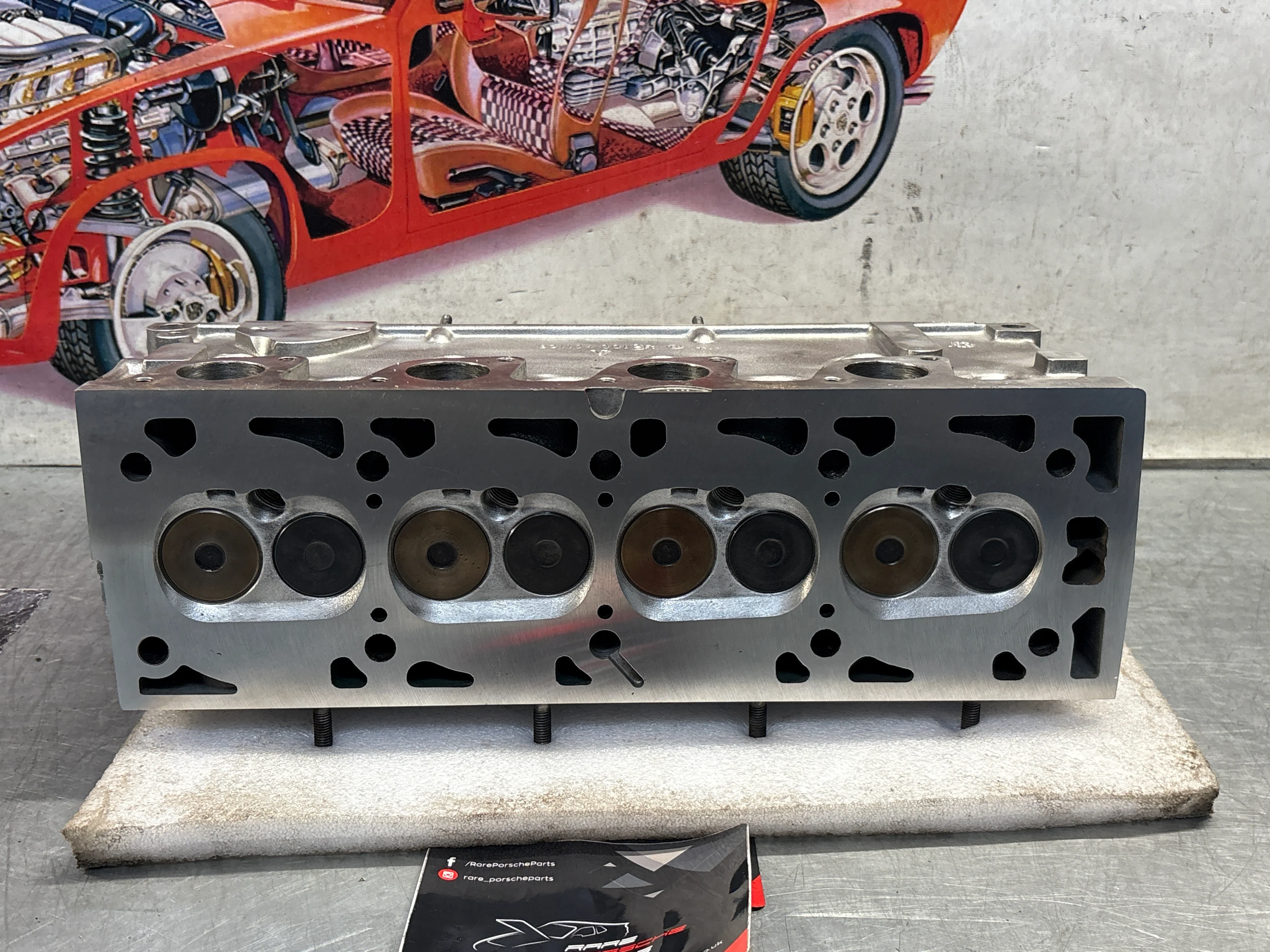 Porsche 924 Turbo reconditioned cylinder head with camshaft 9311043013R - Image 4