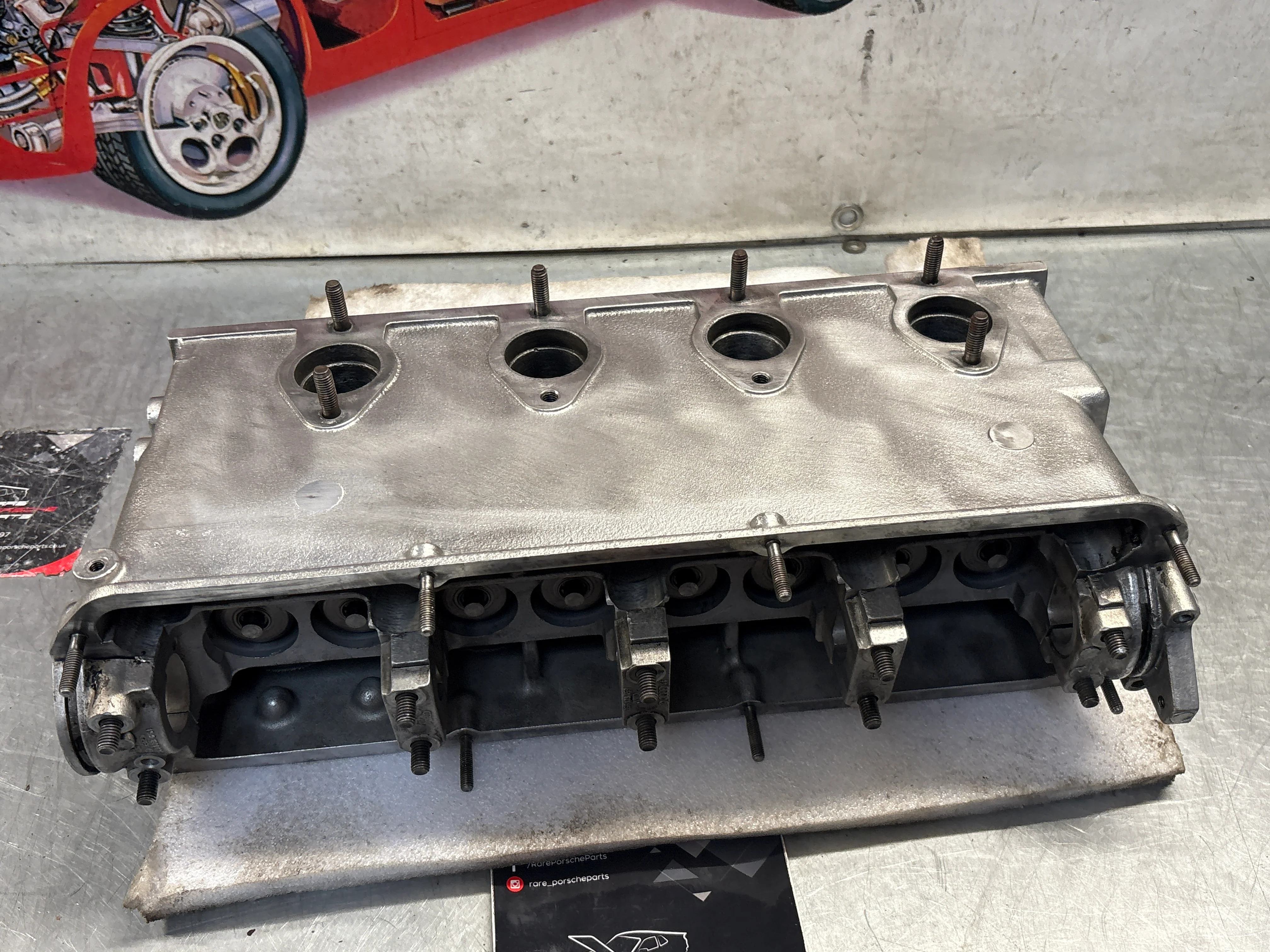 Porsche 924 Turbo reconditioned cylinder head with camshaft 9311043013R - Image 9