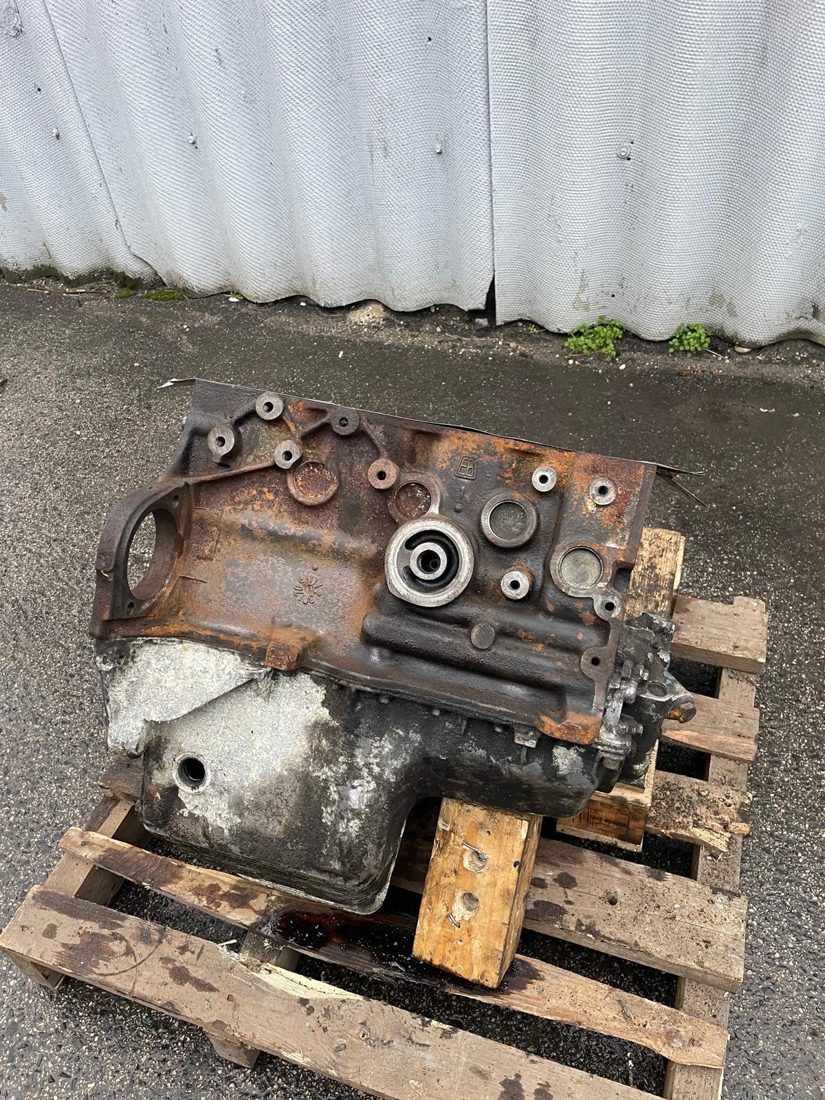 Porsche 924 Turbo S1 31/01 short block, used - Image 2