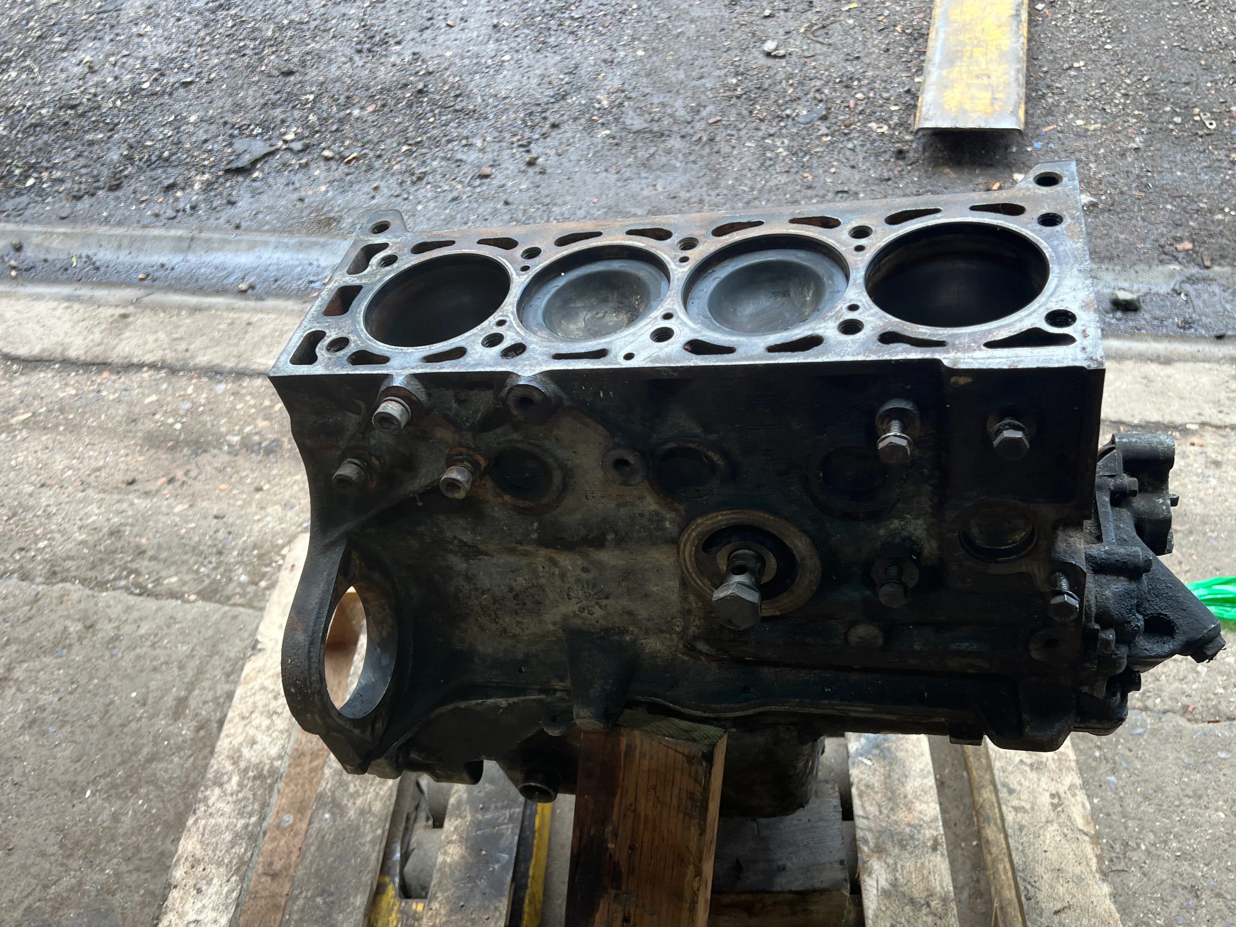 Porsche 924 Turbo S2 Engine, Short Block 931 for spare or repairs - Image 18