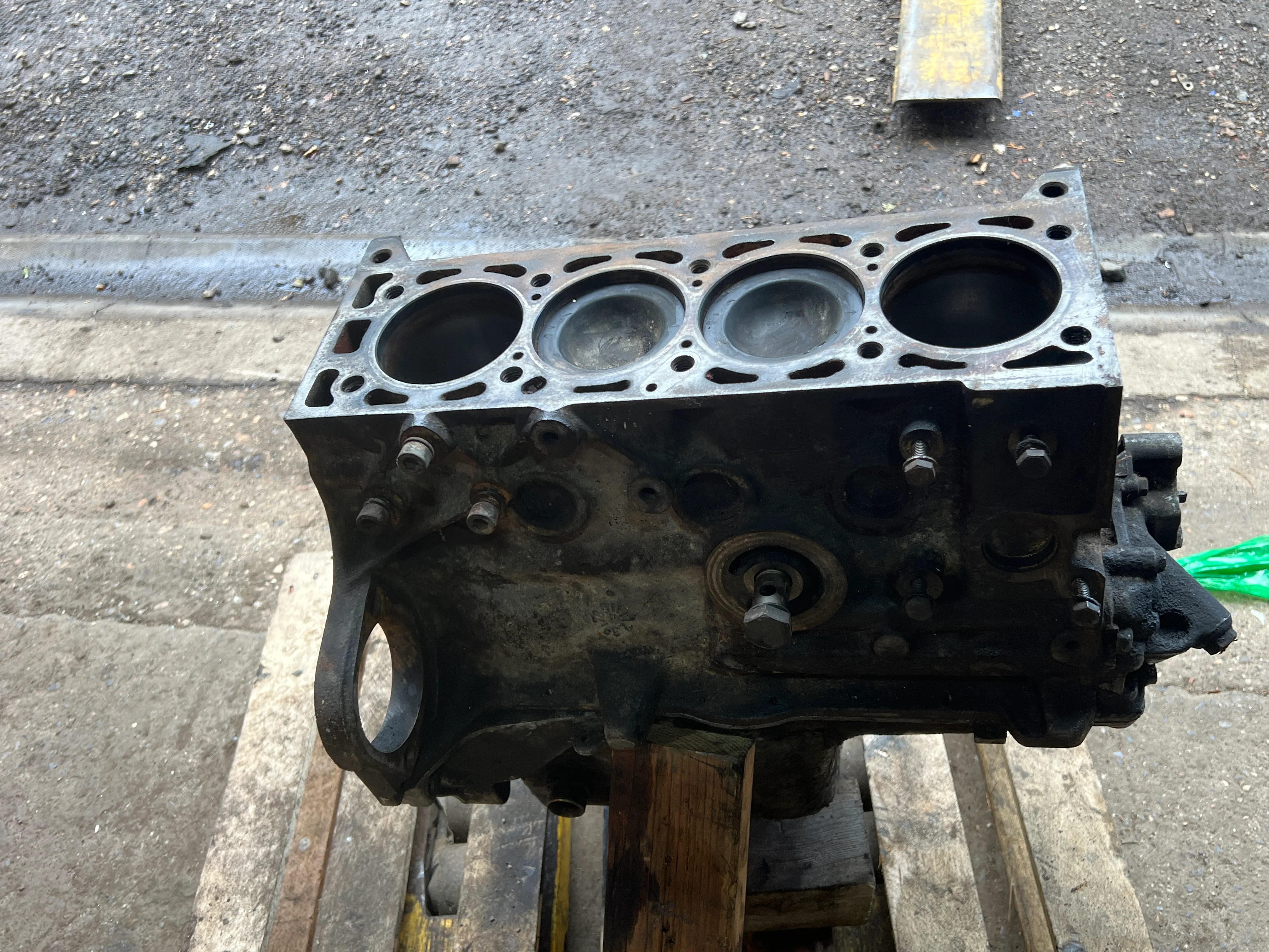 Porsche 924 Turbo S2 Engine, Short Block 931 for spare or repairs - Image 19