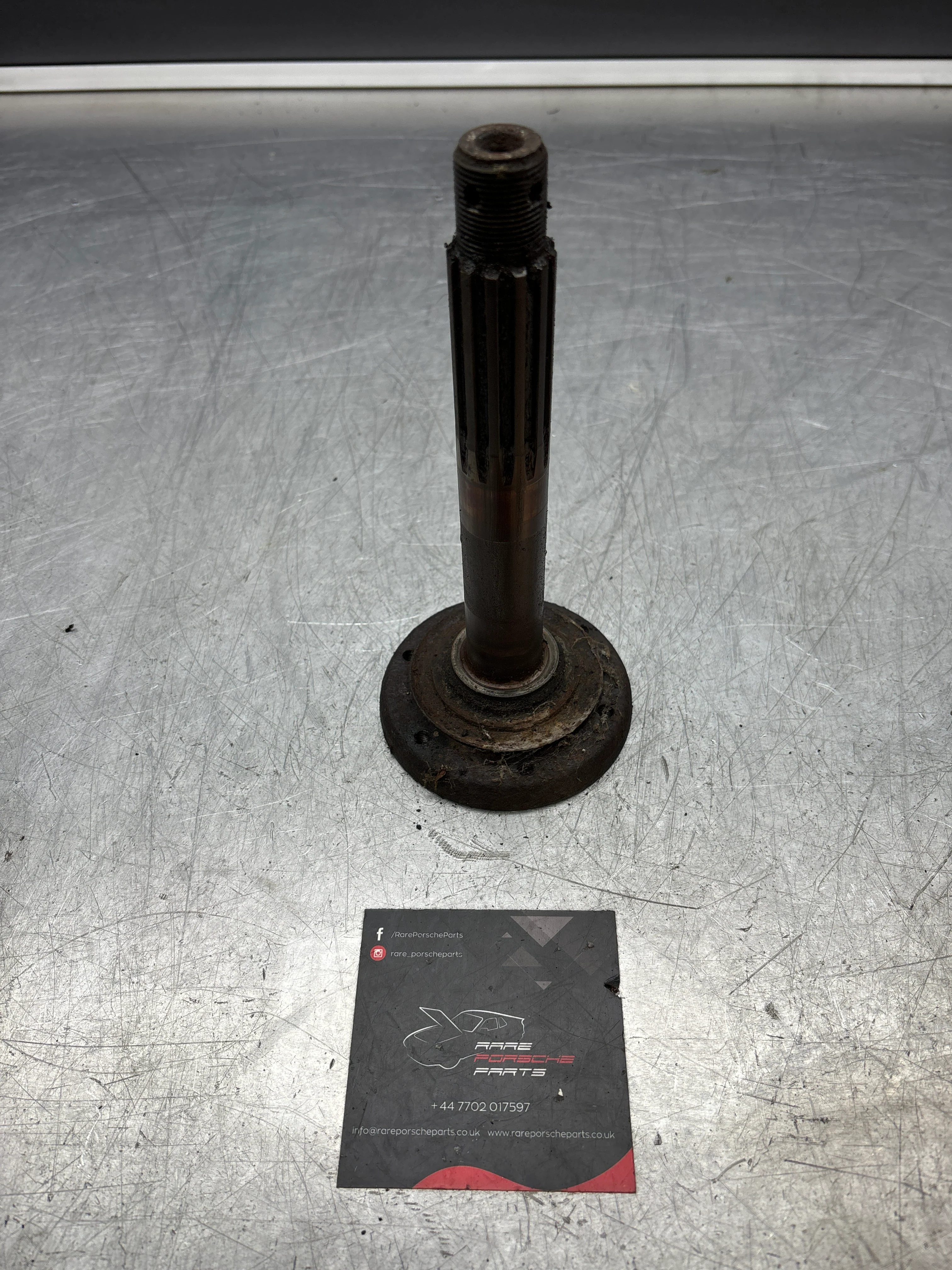 Porsche 924 944 76- 85.5 Rear Stub Axle Hub 477501263, used