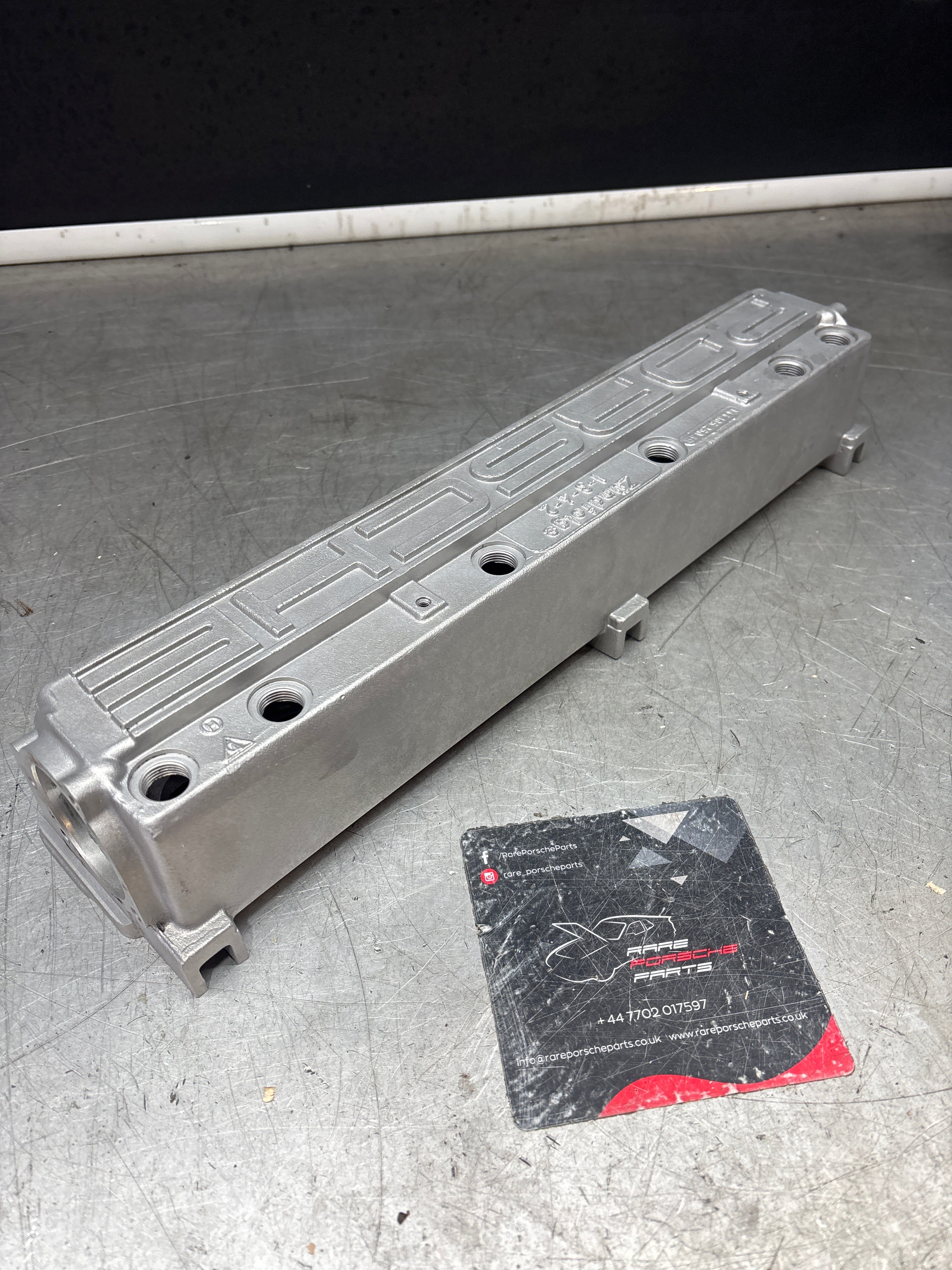 Porsche 924S 944 2.5 camshaft housing 9441052506R for display purposes only! - Image 3