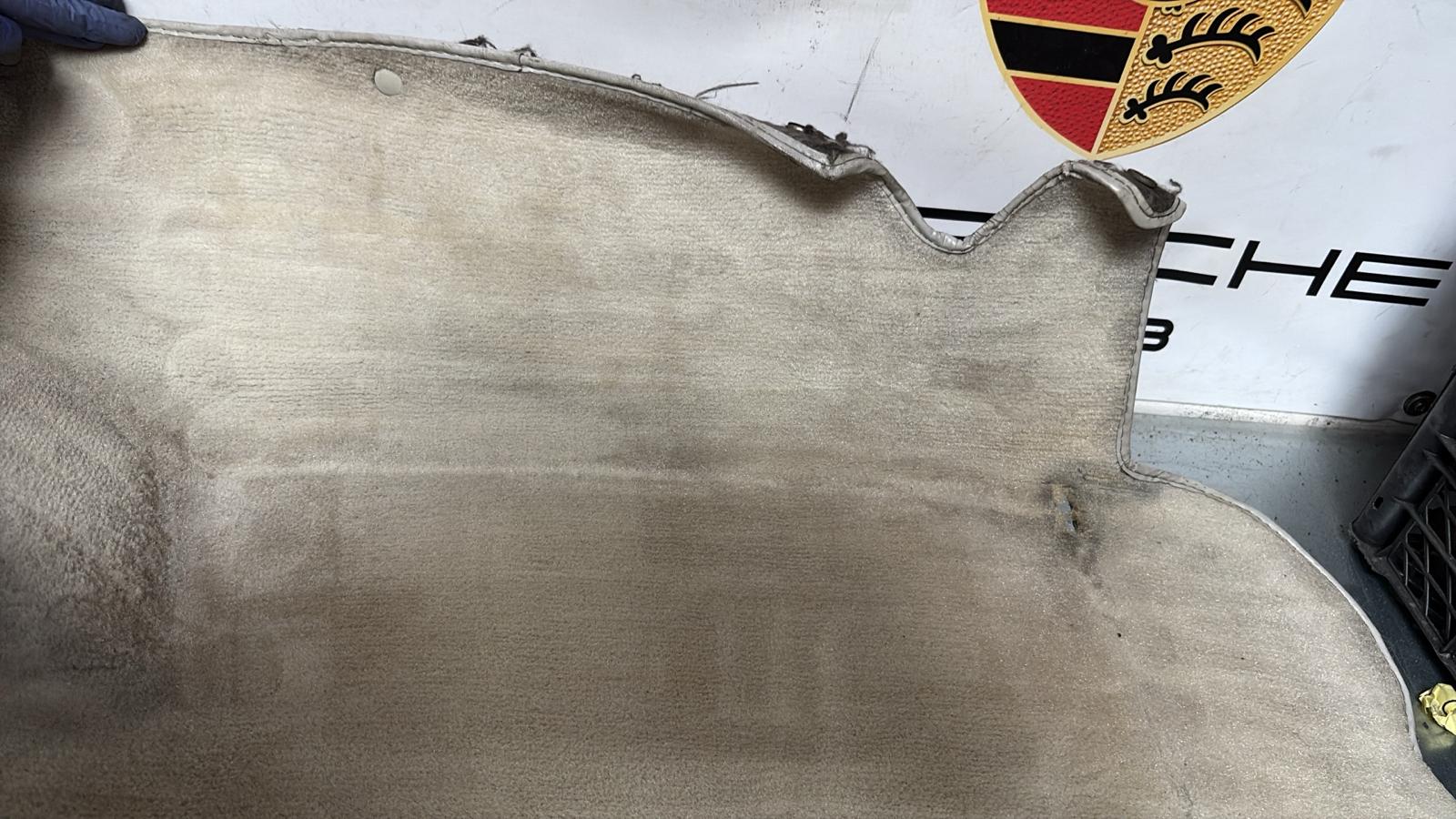 Porsche 924S 944 85.5- boot carpet, champagne, 94555506303 used, space saver wheel type - Image 14