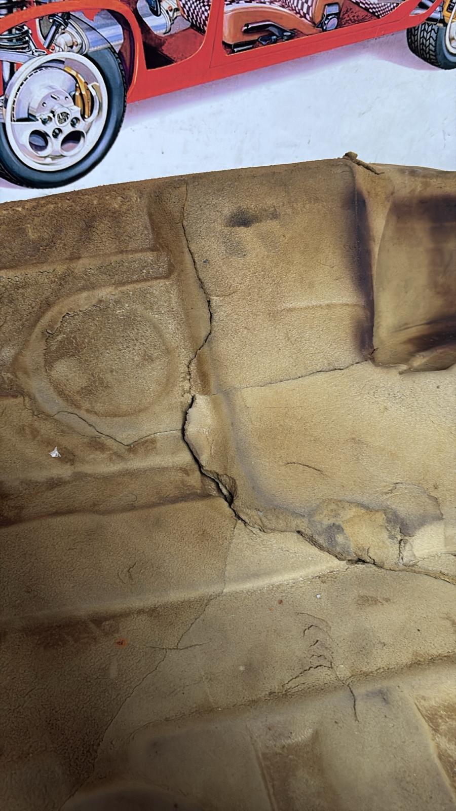 Porsche 924S 944 85.5- boot carpet, champagne, 94555506303 used, space saver wheel type - Image 8