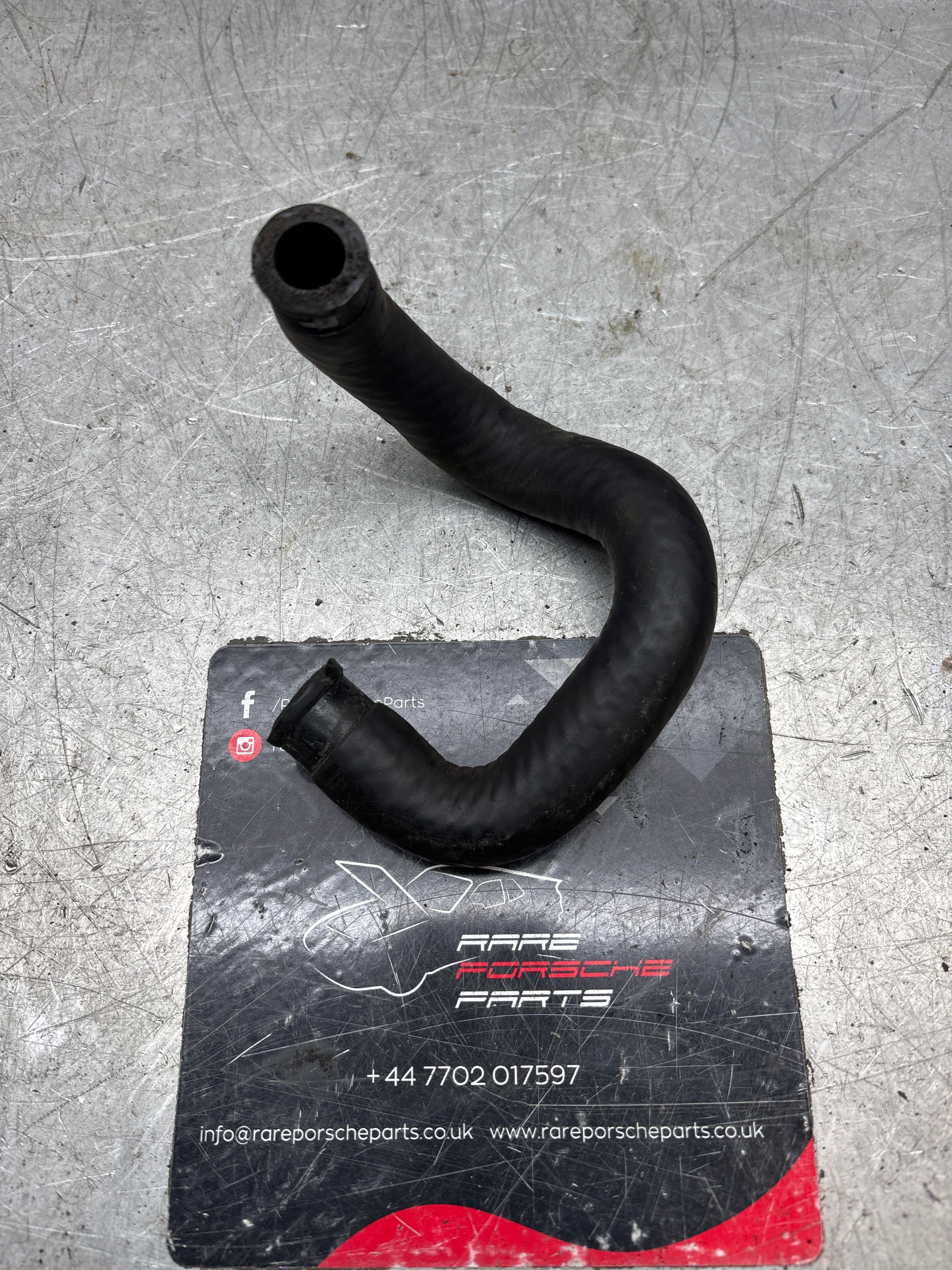 Porsche 944 vacuum hose 95111021101 used - Image 2