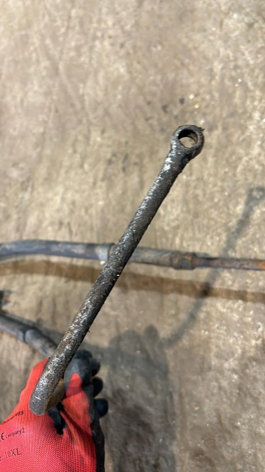 Porsche 924S 944 automatic gearbox oil pipe - Image 3