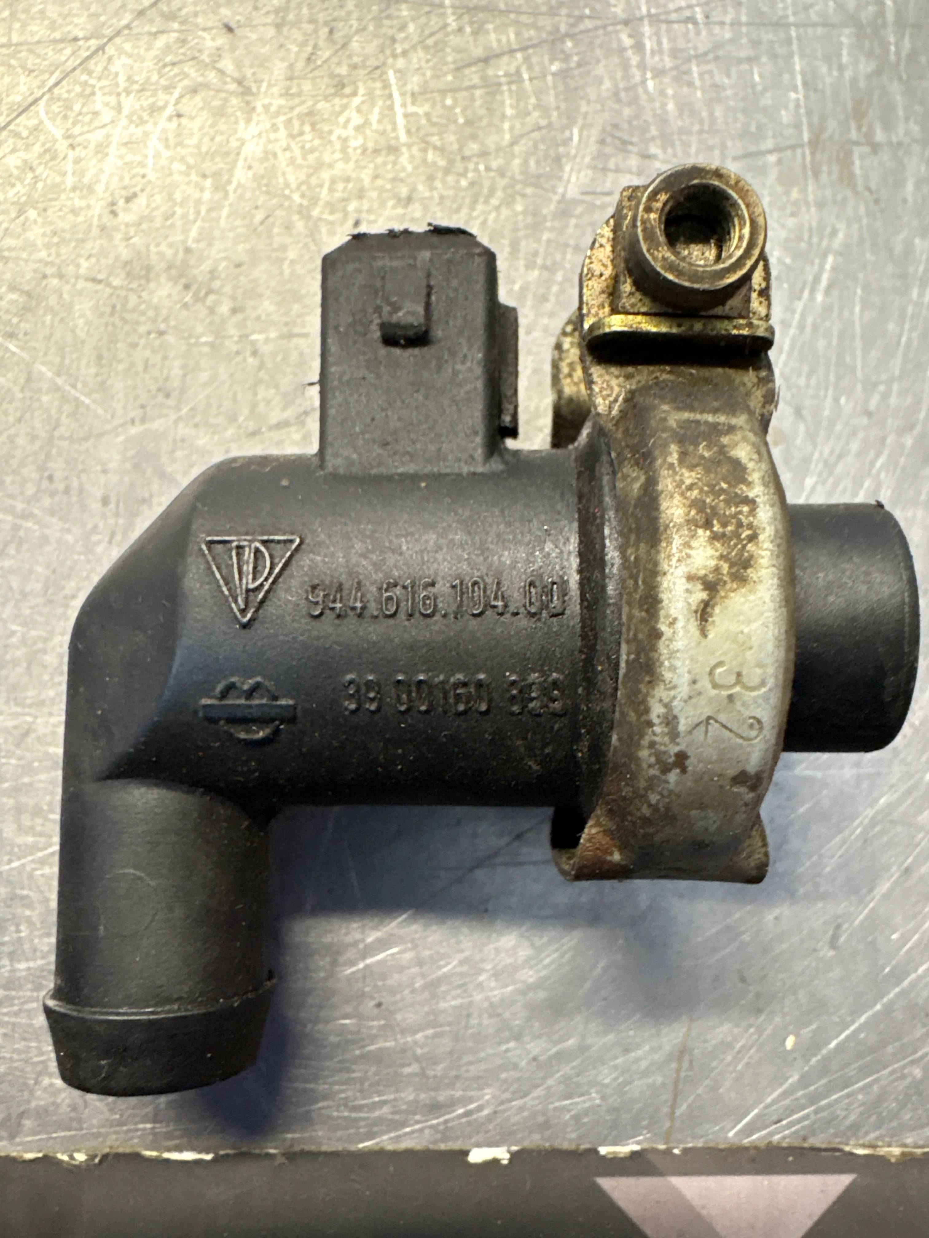 Porsche 924S / 944 inlet manifold heating tube, used 94461610400 - Image 4