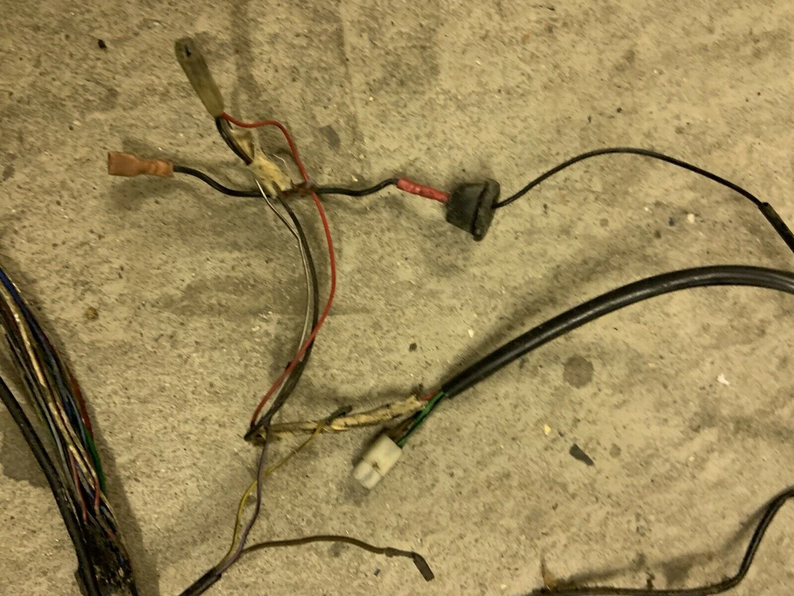 Porsche 924S/944 Rear Section Wiring Loom, Complete, Uncut - Image 5