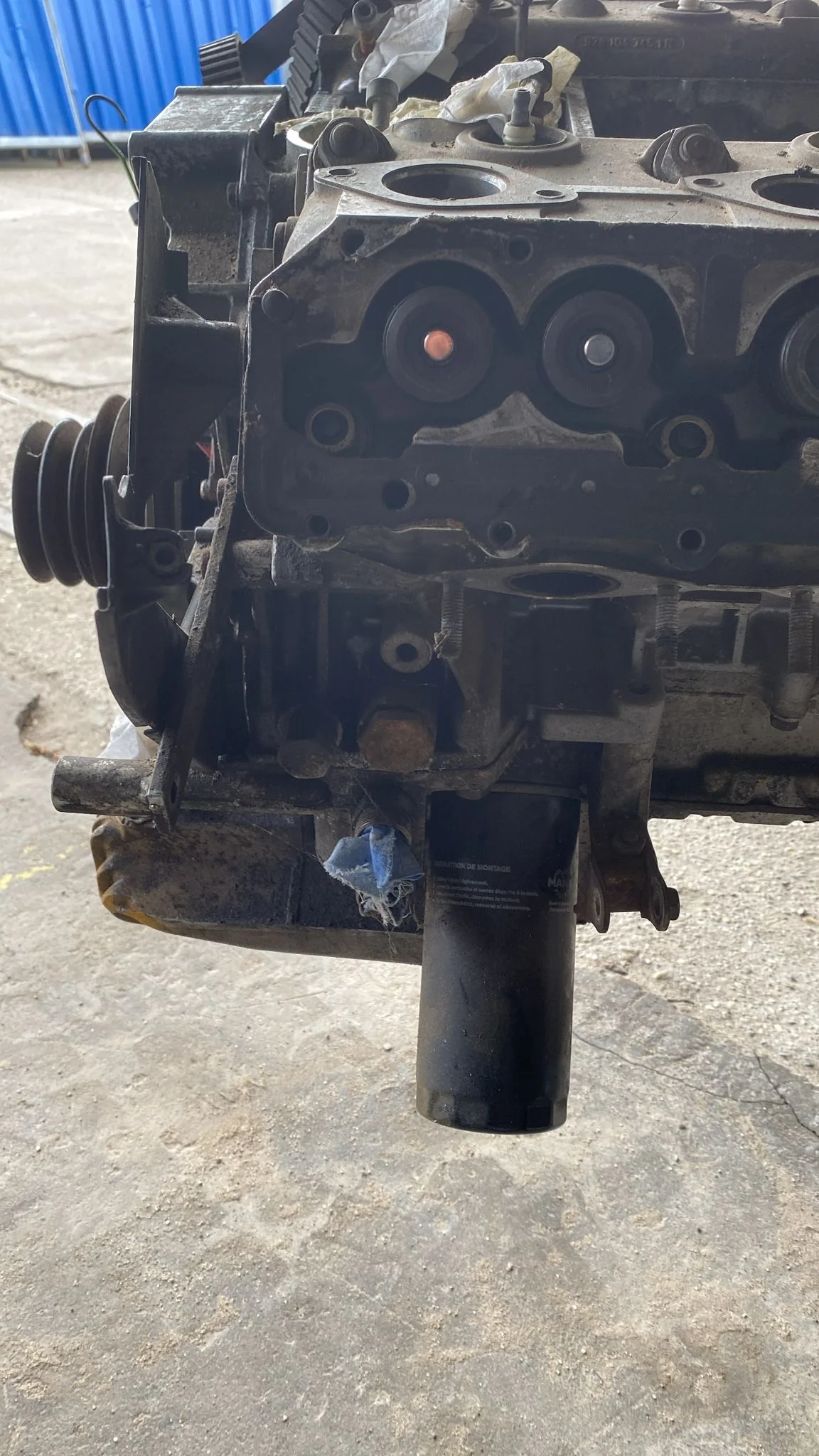 Porsche 928 4.5 M28/09 engine with cylinder heads, spares or repair - Image 6