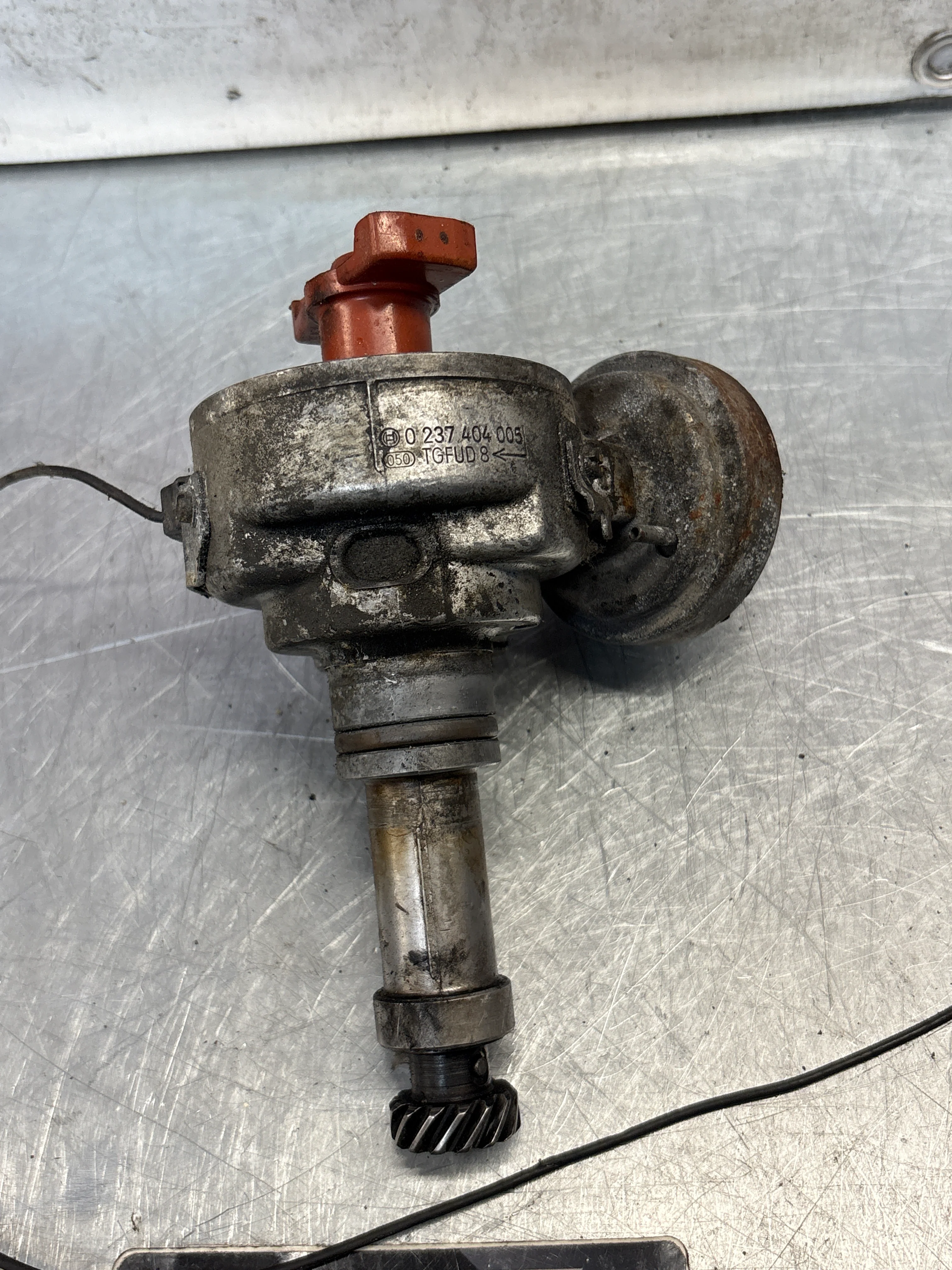 Porsche 928 79-81 Distributor, used, 0237404005 - Image 2