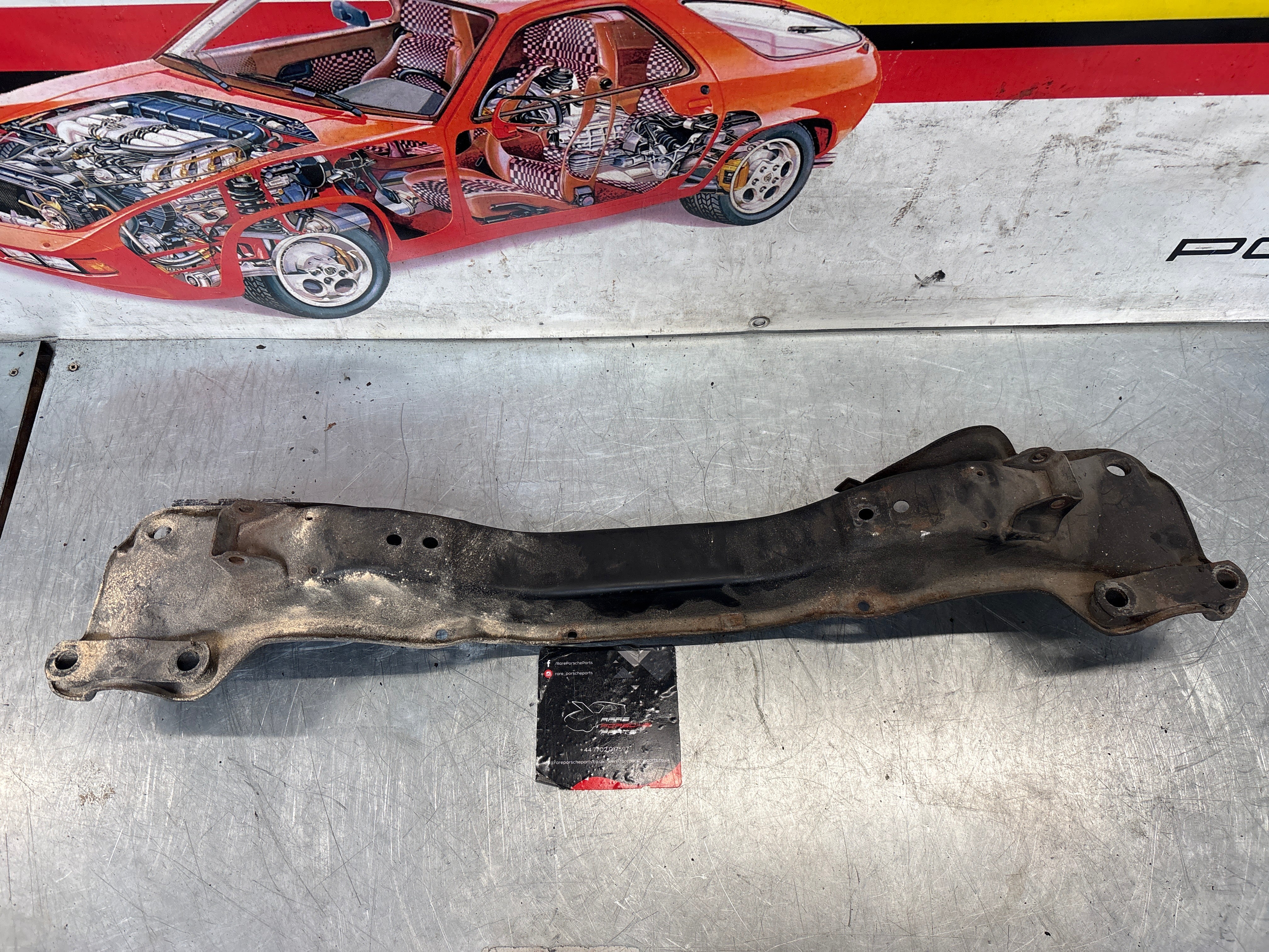 Porsche 928 82-85 engine mount, used 92837501106 - Image 2