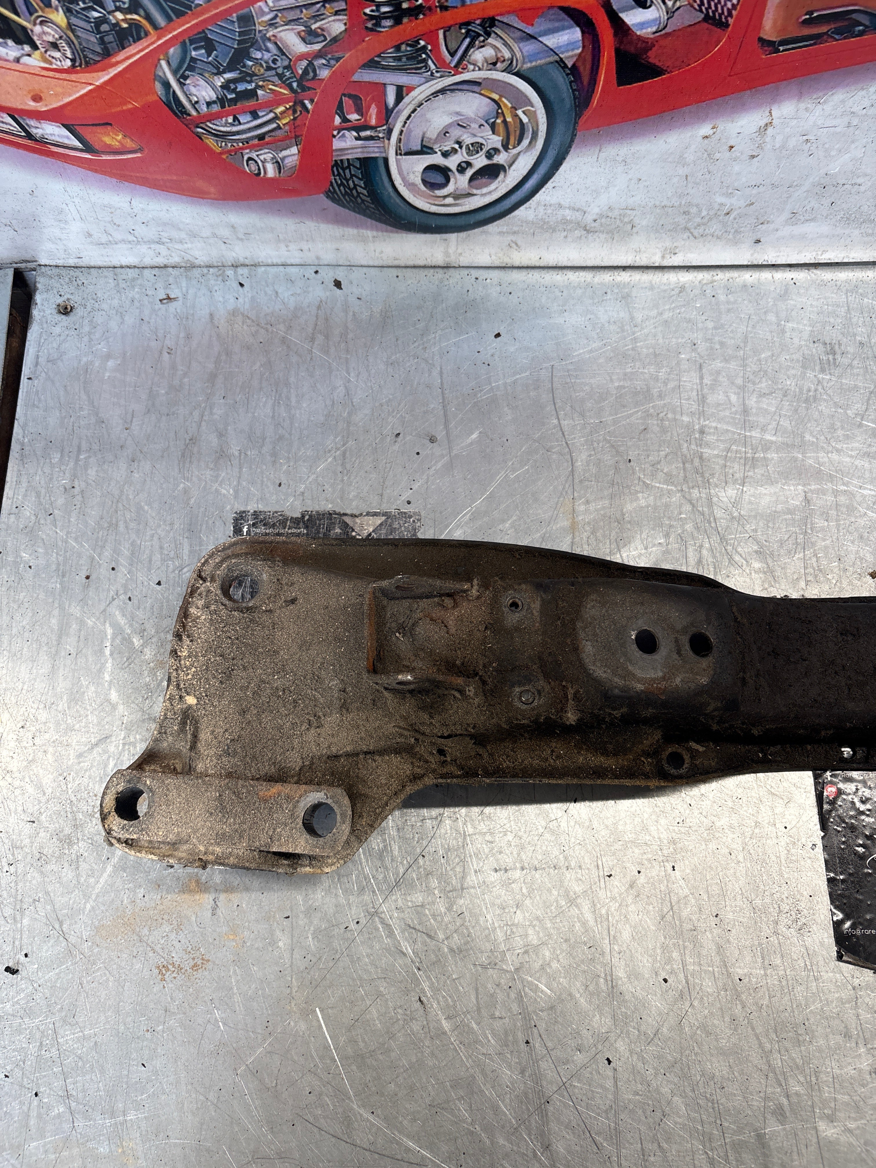 Porsche 928 82-85 engine mount, used 92837501106 - Image 2