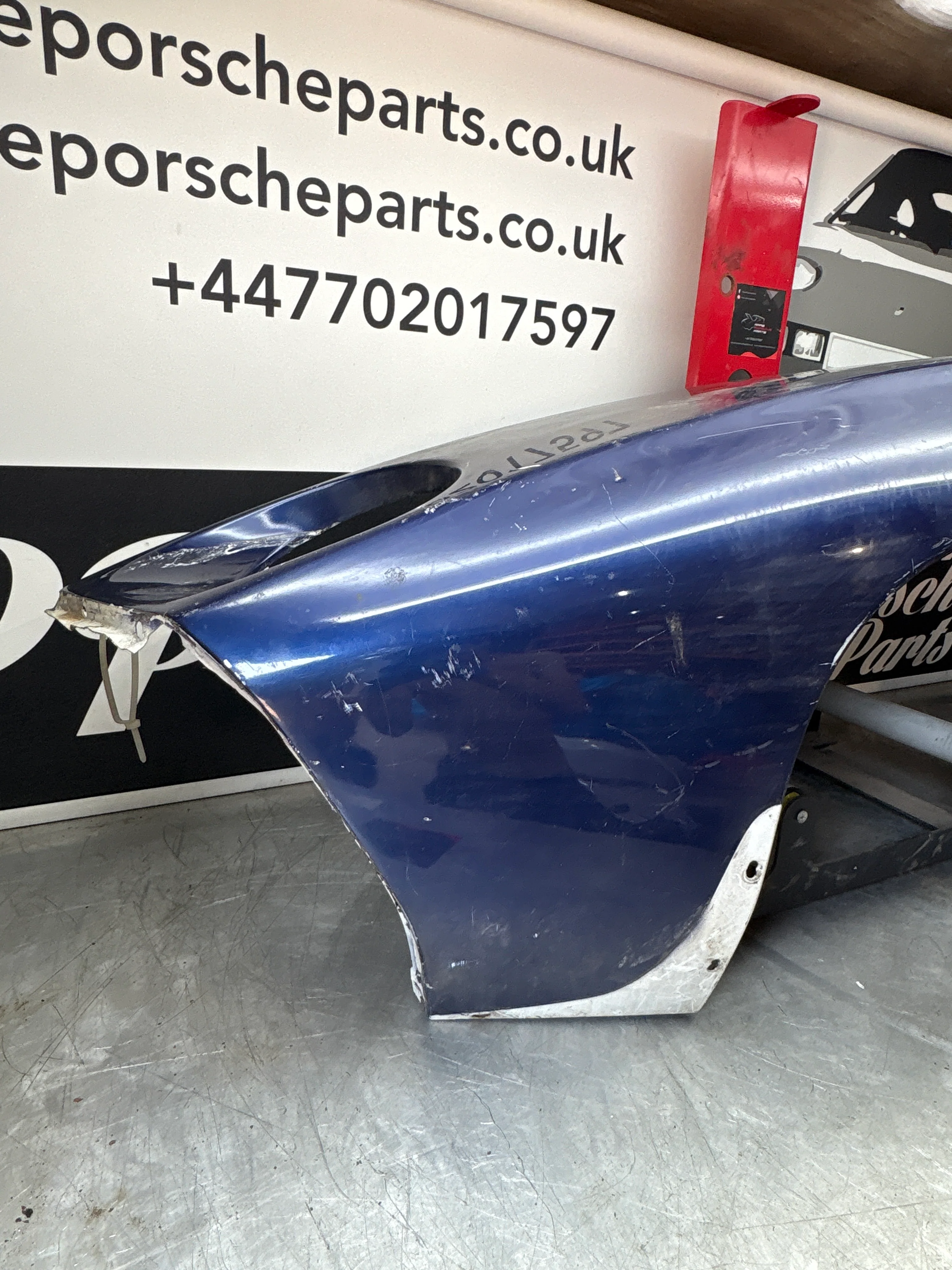 Porsche 928 -87 front left wing, 92850301103 used - Image 7