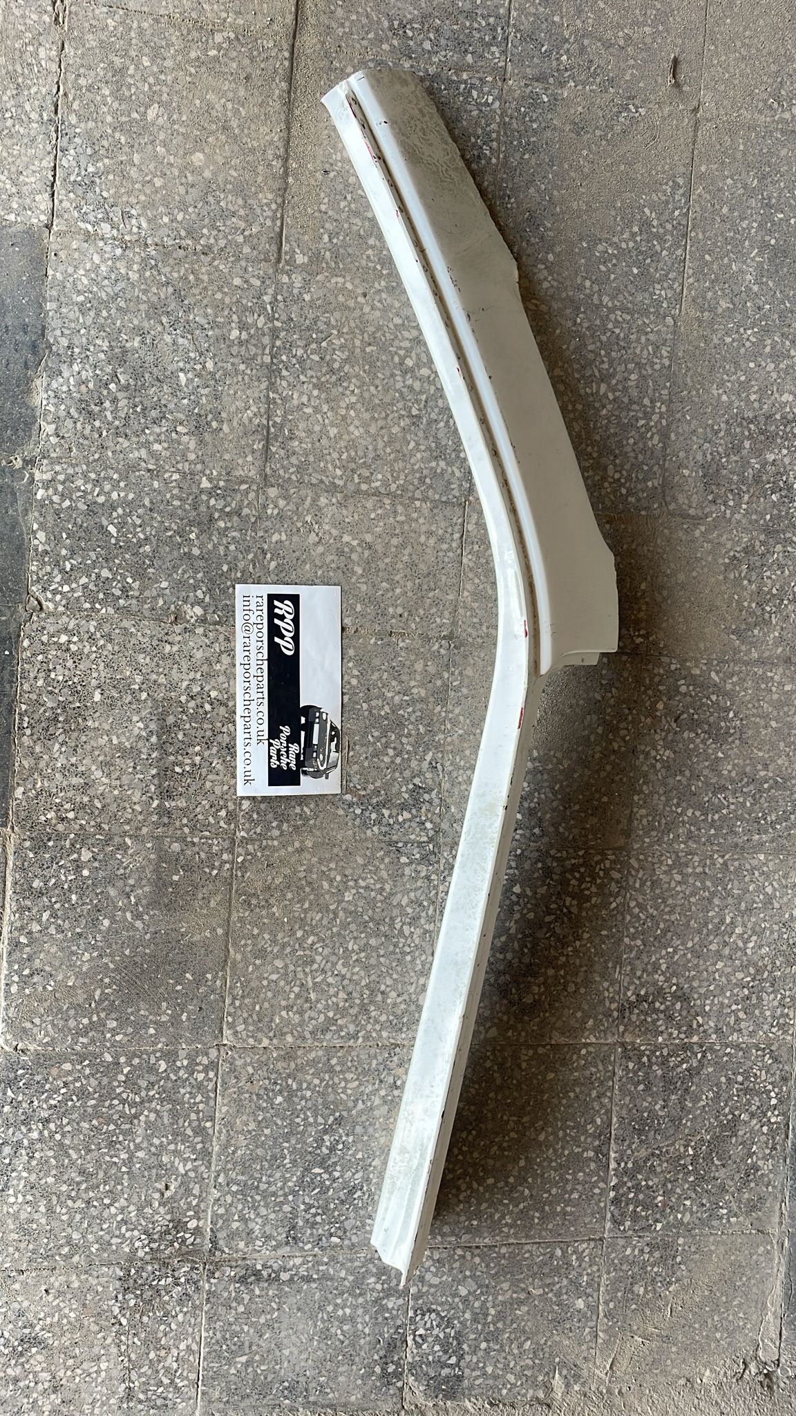 Porsche 928 A pillar cut, roof frame lateral, right 92850230202 / 92850233202 - Image 2