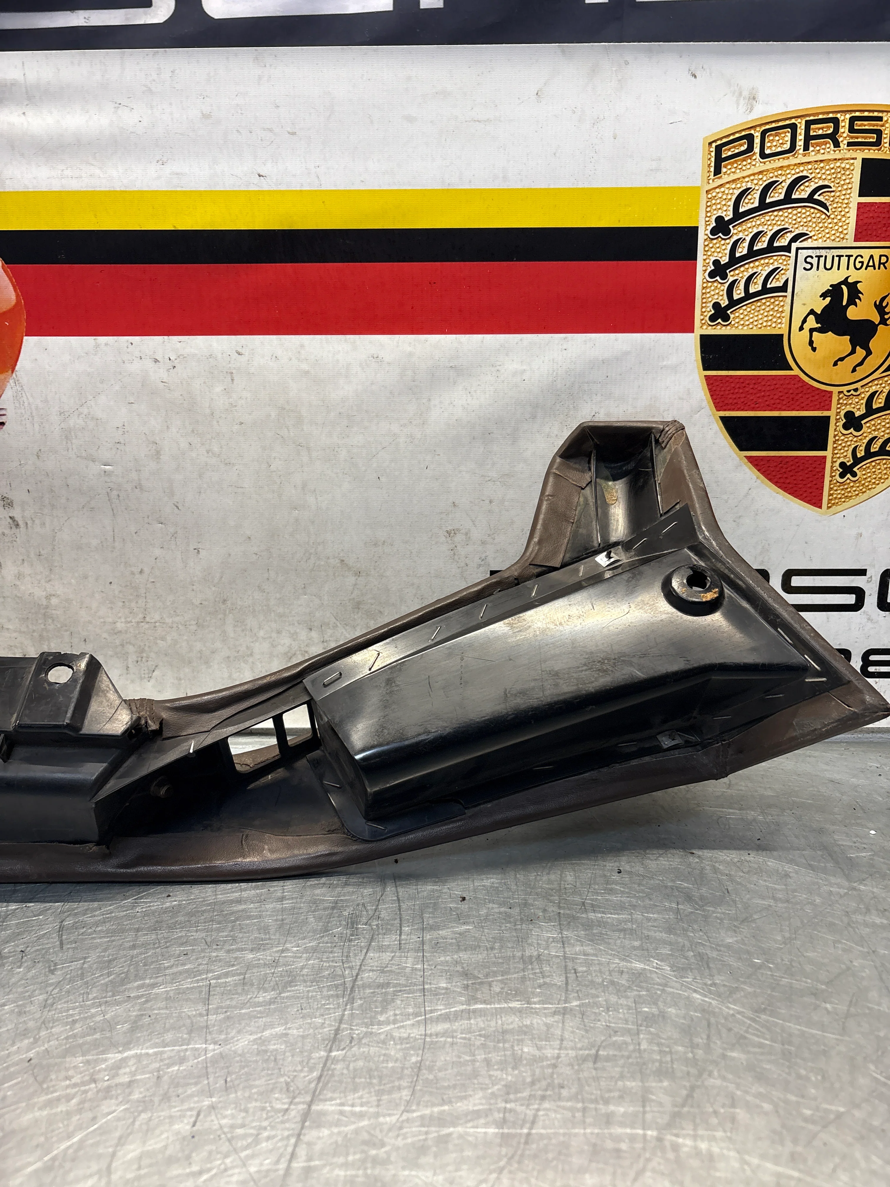 Porsche 928 brown door armrest, right, off side, 92855510203, used - Image 12