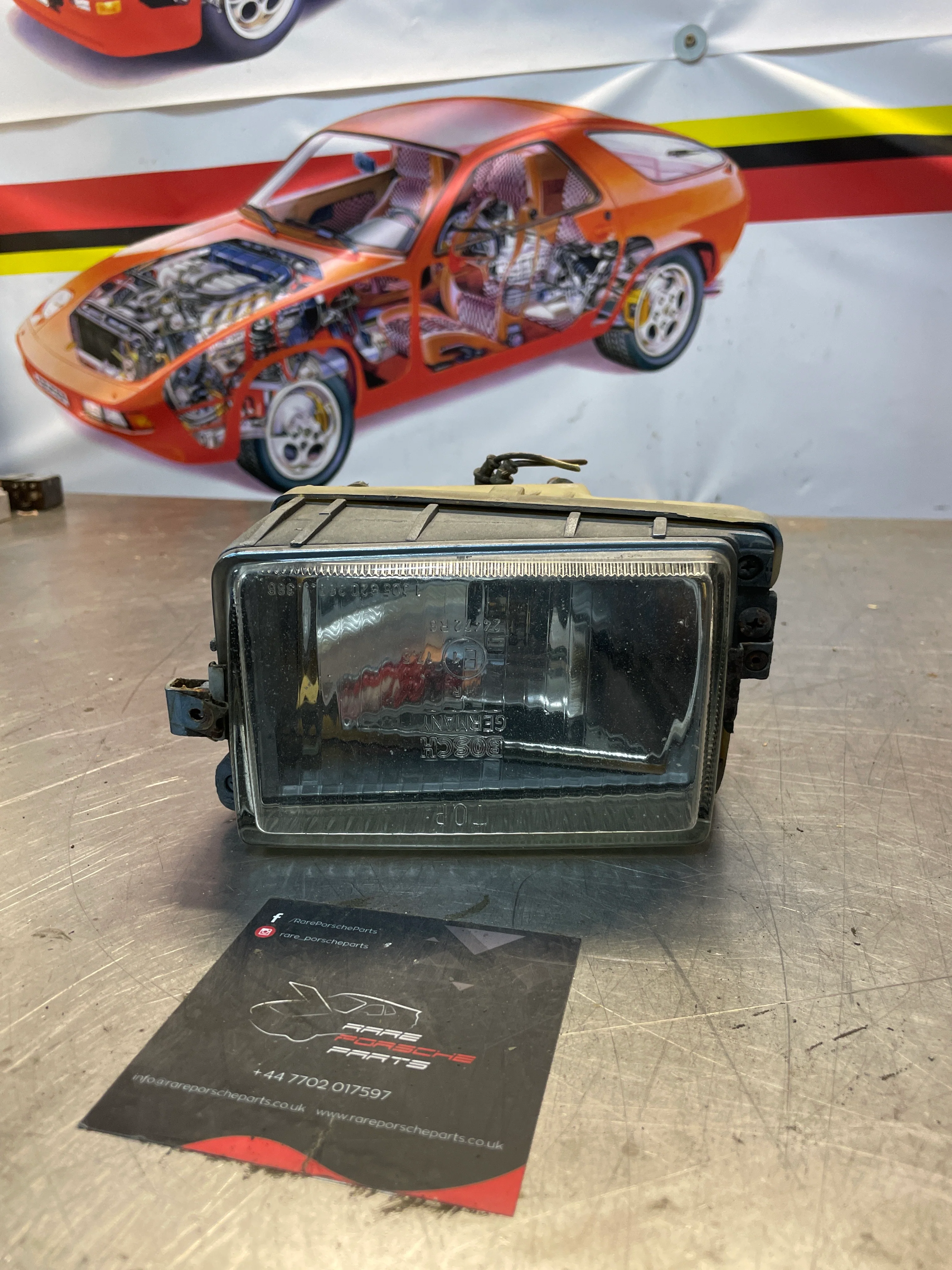 Porsche 928 Bosch headlight high beam, right 0306403002 / 92863141400