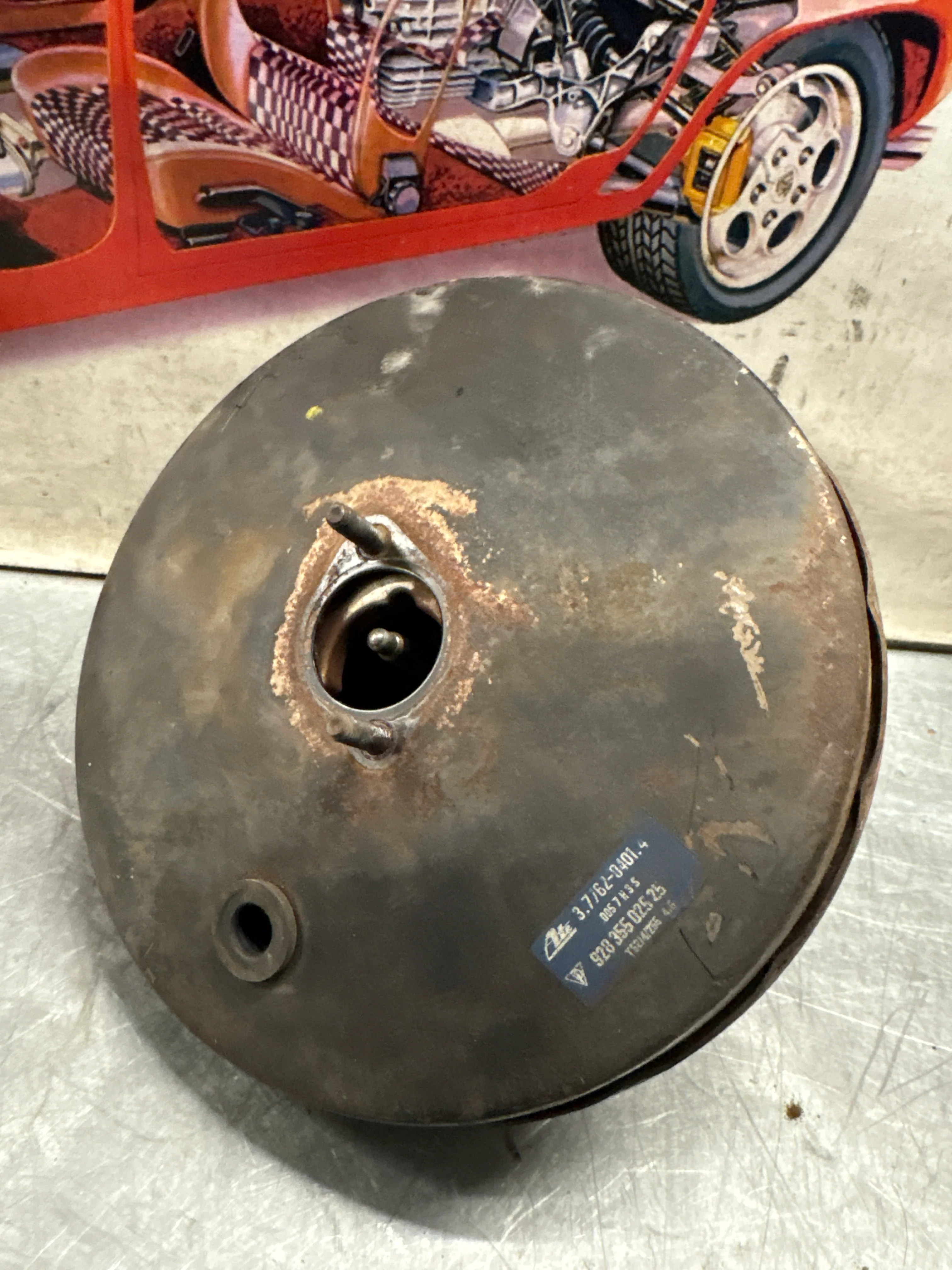Porsche 928 brake booster, used 92835502525 - Image 3