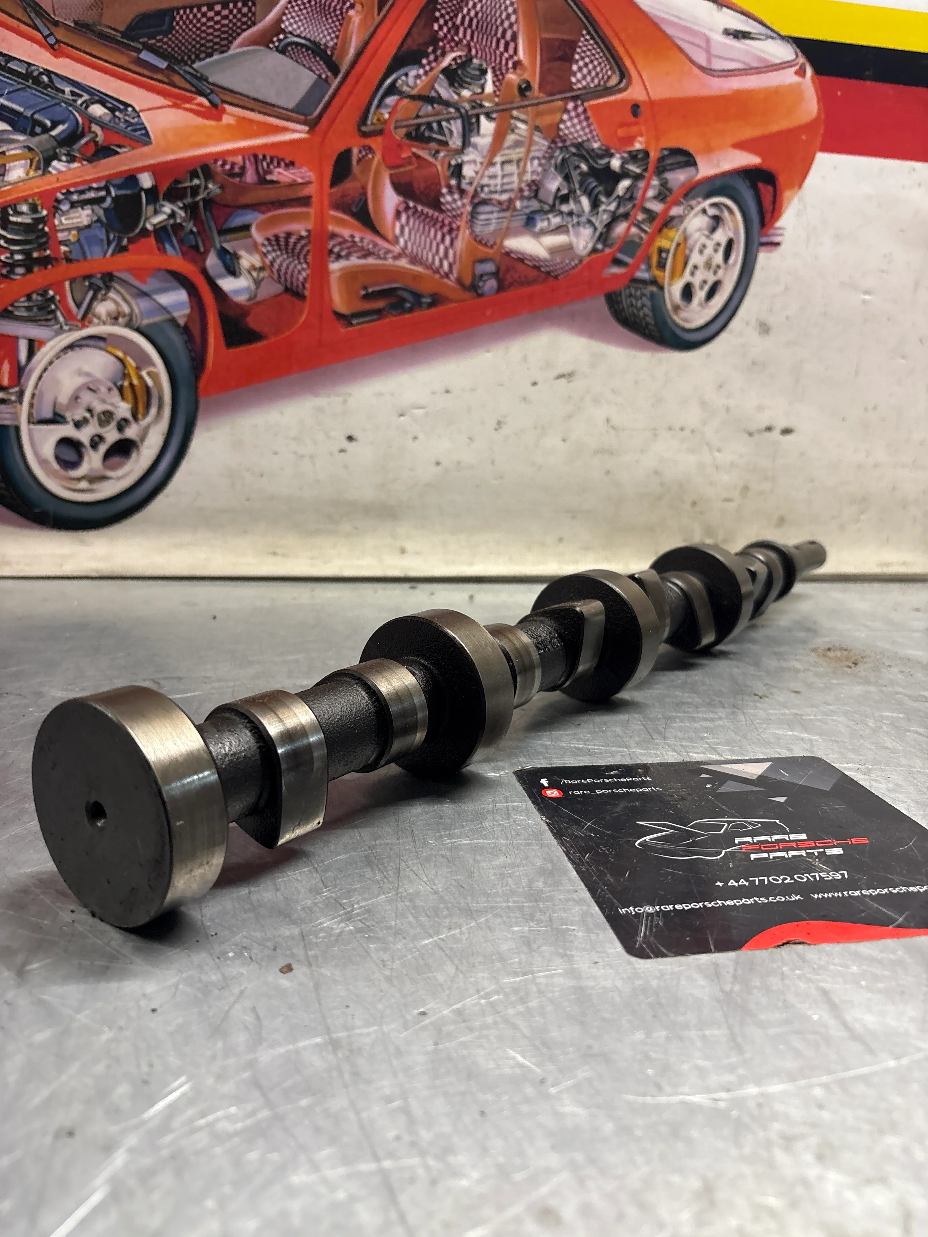 Porsche 928 cam shaft, used 9281051740R - Image 2