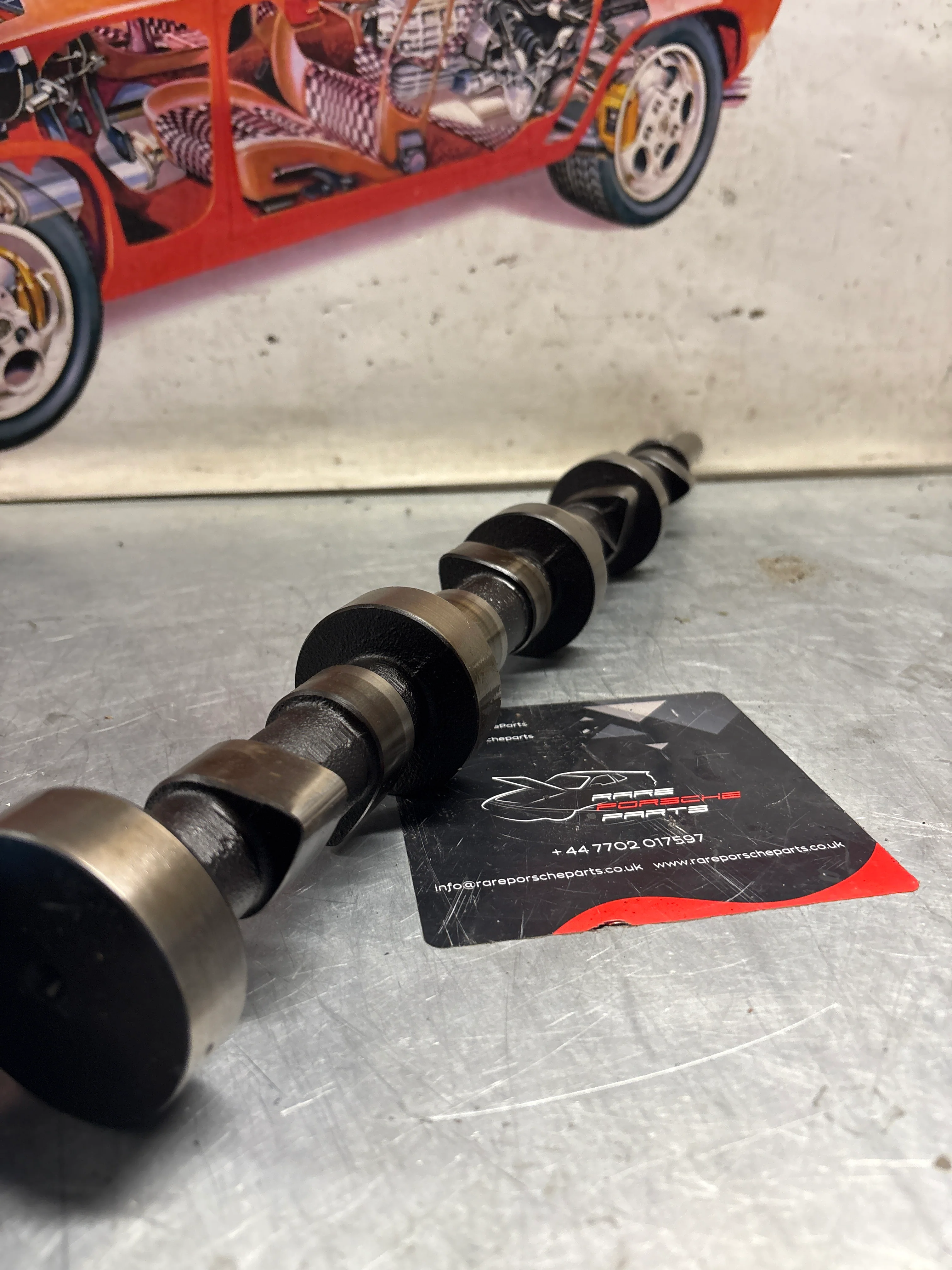 Porsche 928 cam shaft, used 9281051740R - Image 3